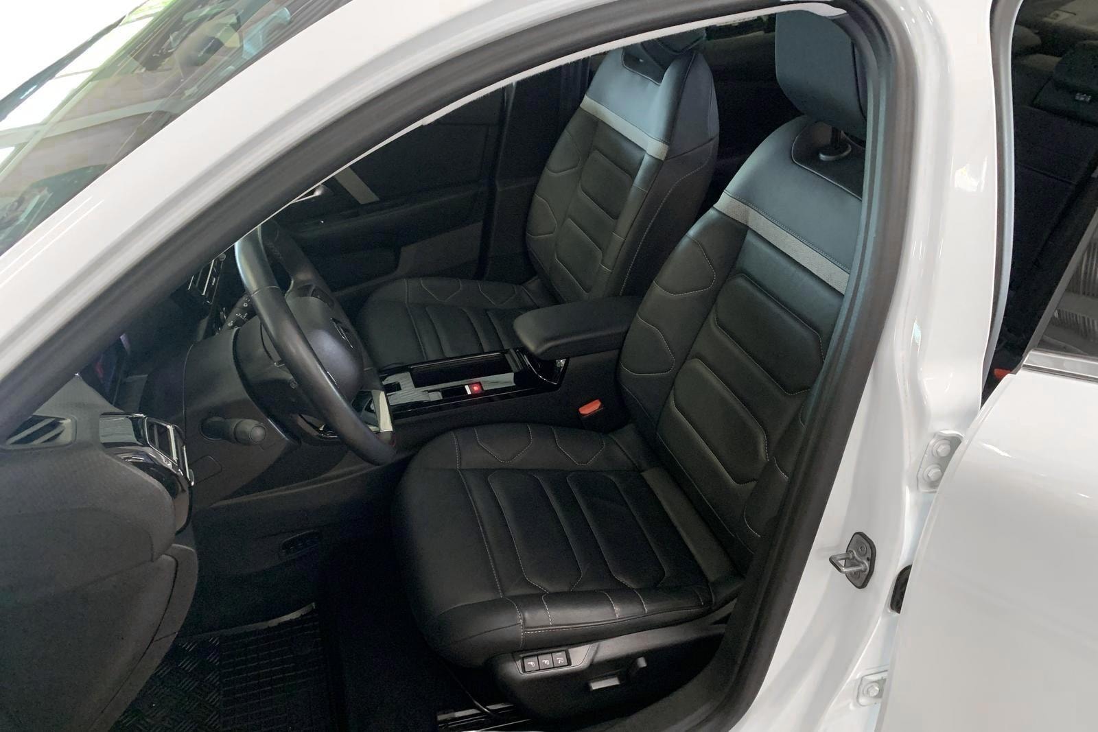 Citroën ë-C4 X, 156hp, 2023