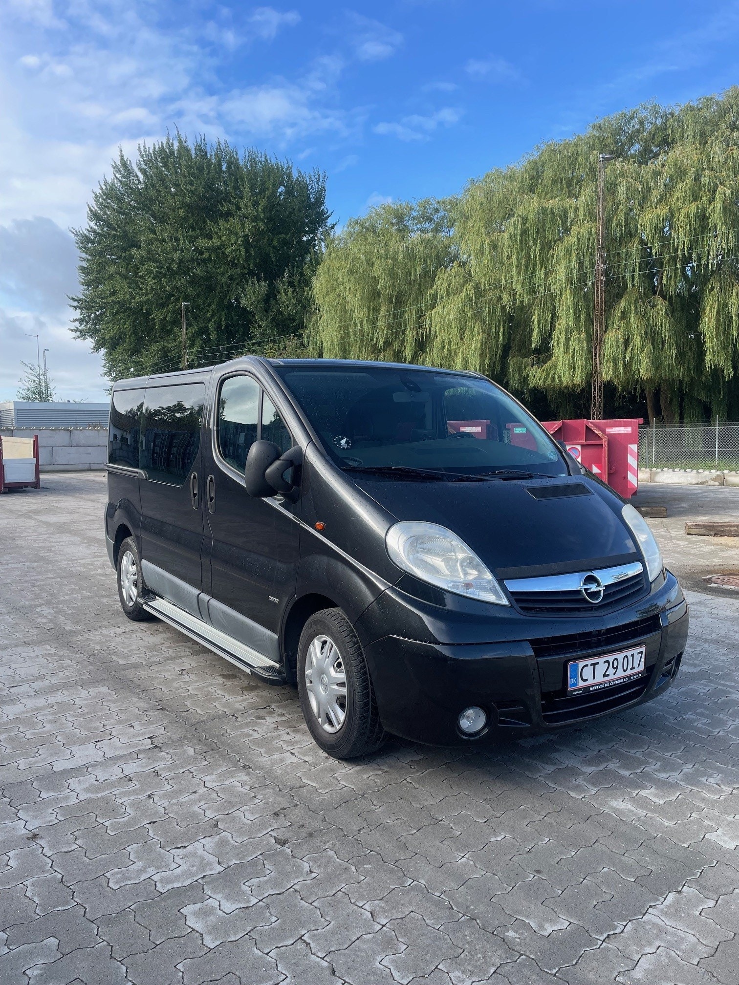 Opel Vivaro Combi 2.9t 2.5 CDTI Quickshift, 146hp, 2007