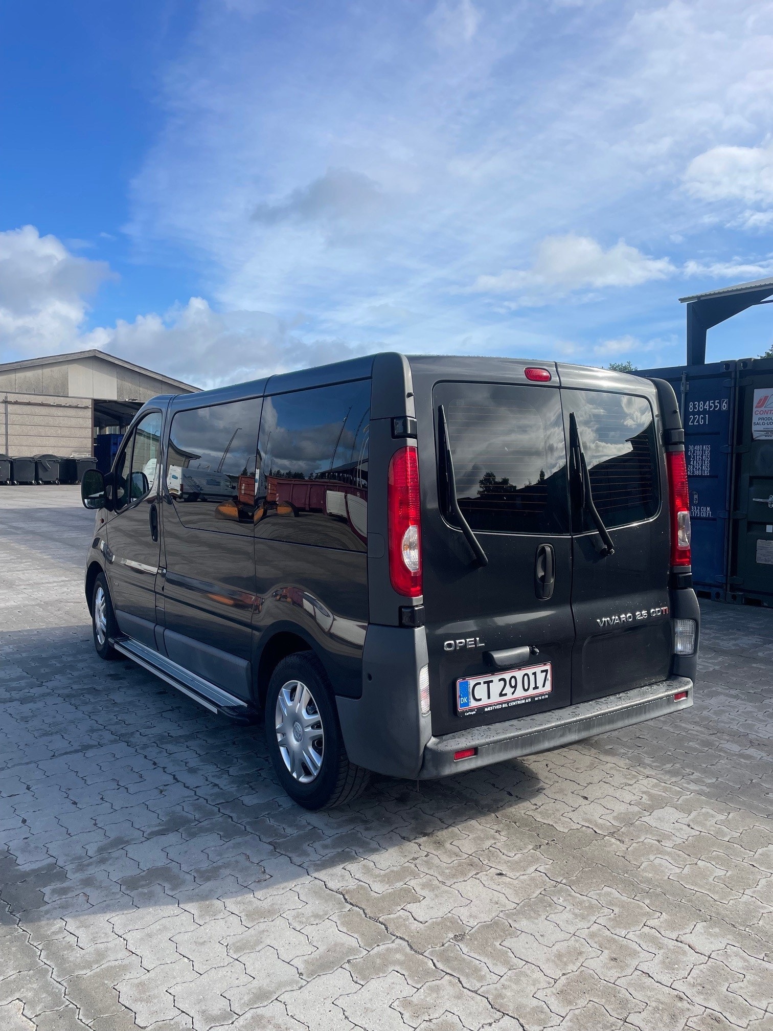 Opel Vivaro Combi 2.9t 2.5 CDTI Quickshift, 146hp, 2007
