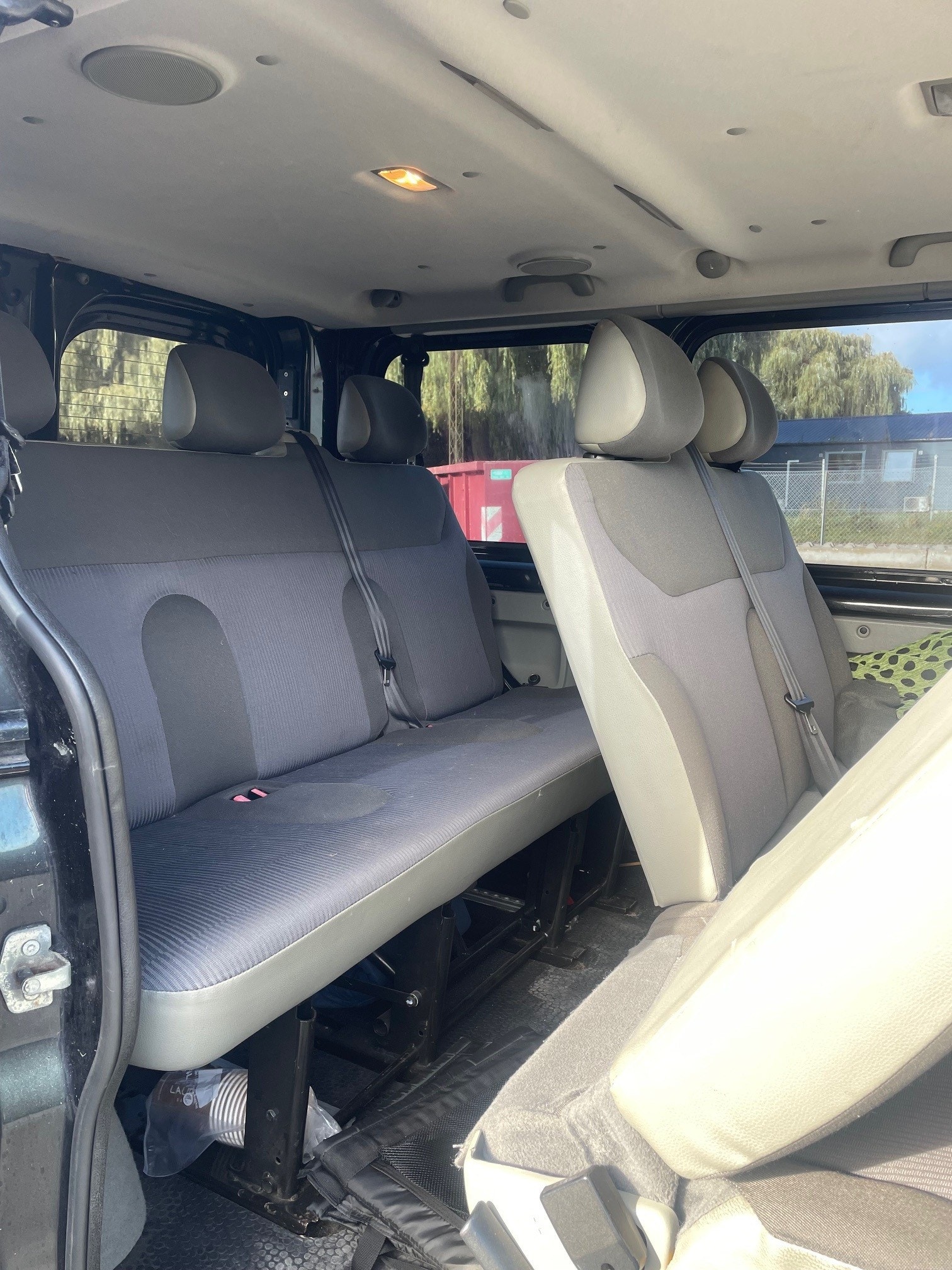Opel Vivaro Combi 2.9t 2.5 CDTI Quickshift, 146hp, 2007