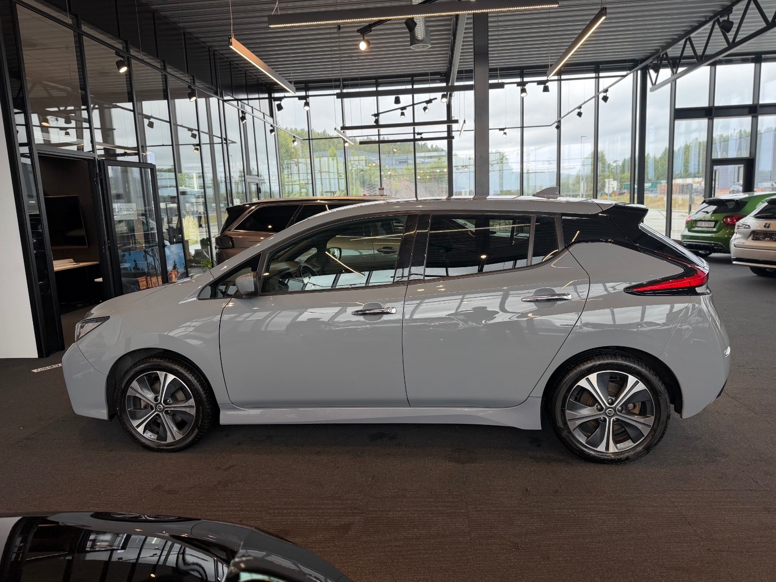 Nissan Leaf e+, 217ps, 2021