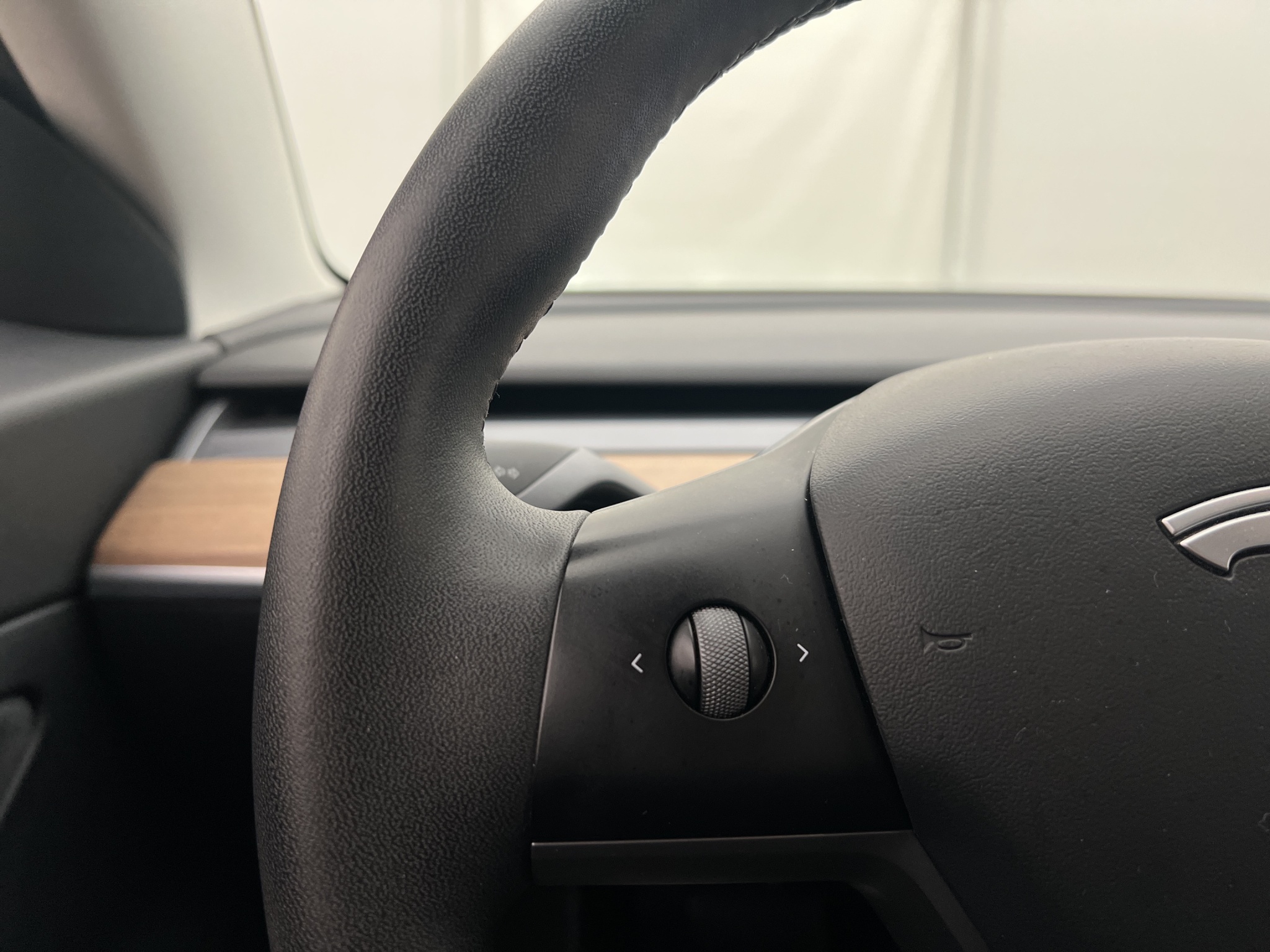 Tesla Model 3 Standard Range Plus, 325ps, 2021