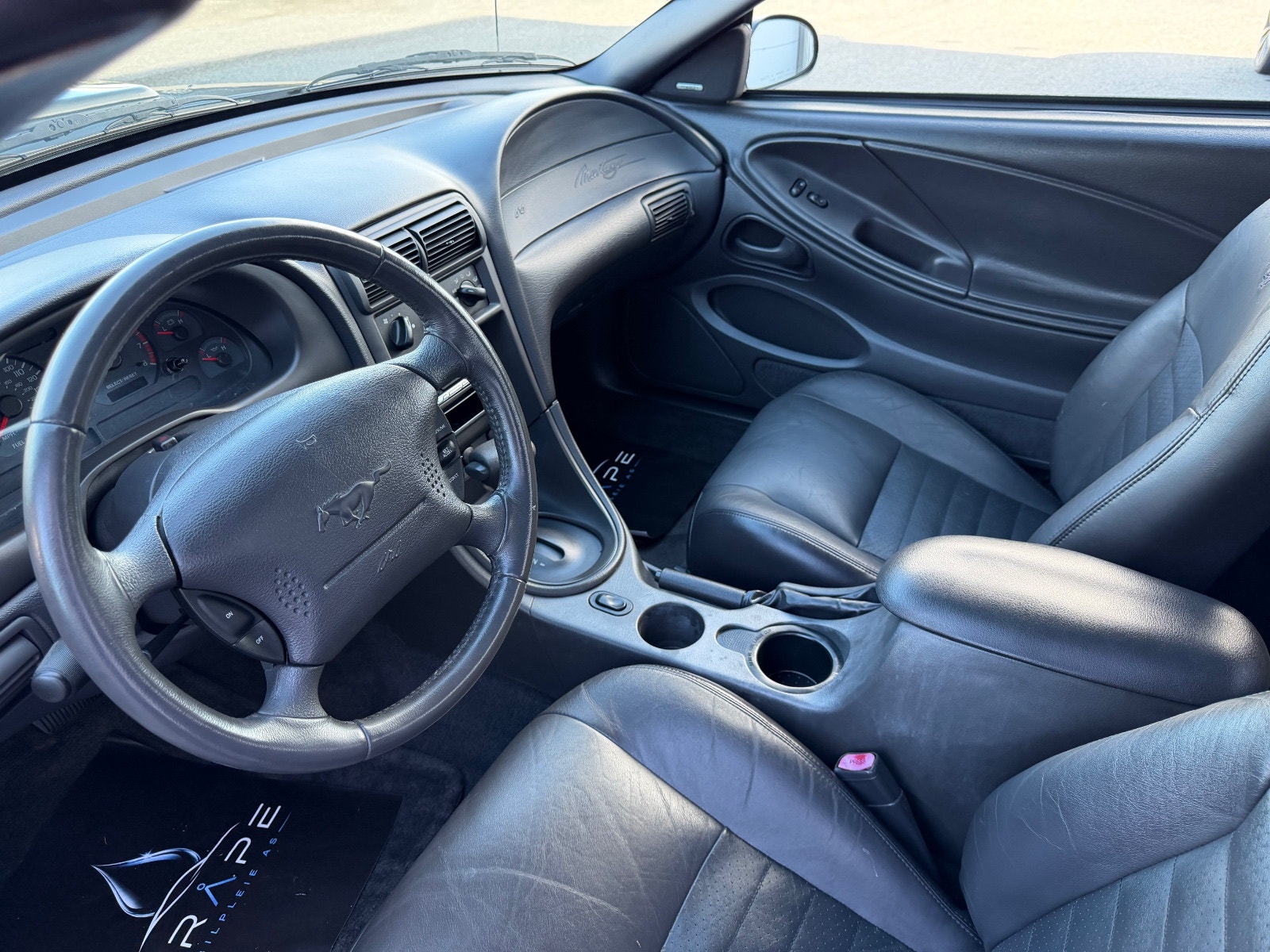 Ford Mustang GT Convertible Automatisk, 264hk, 2002
