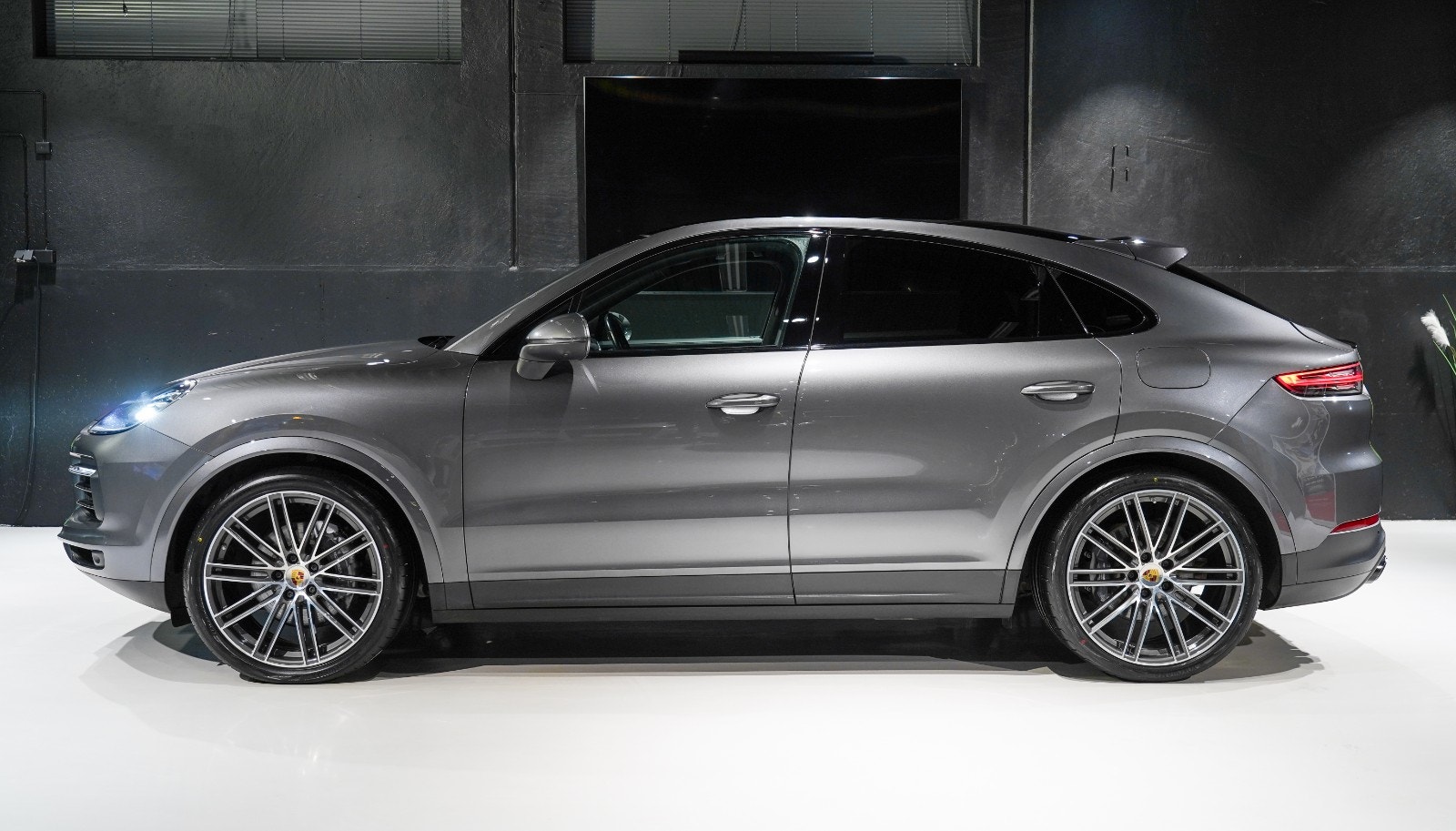 Porsche Cayenne E-Hybrid Coupé TipTronic S, 8-trins, 462ps, 2020
