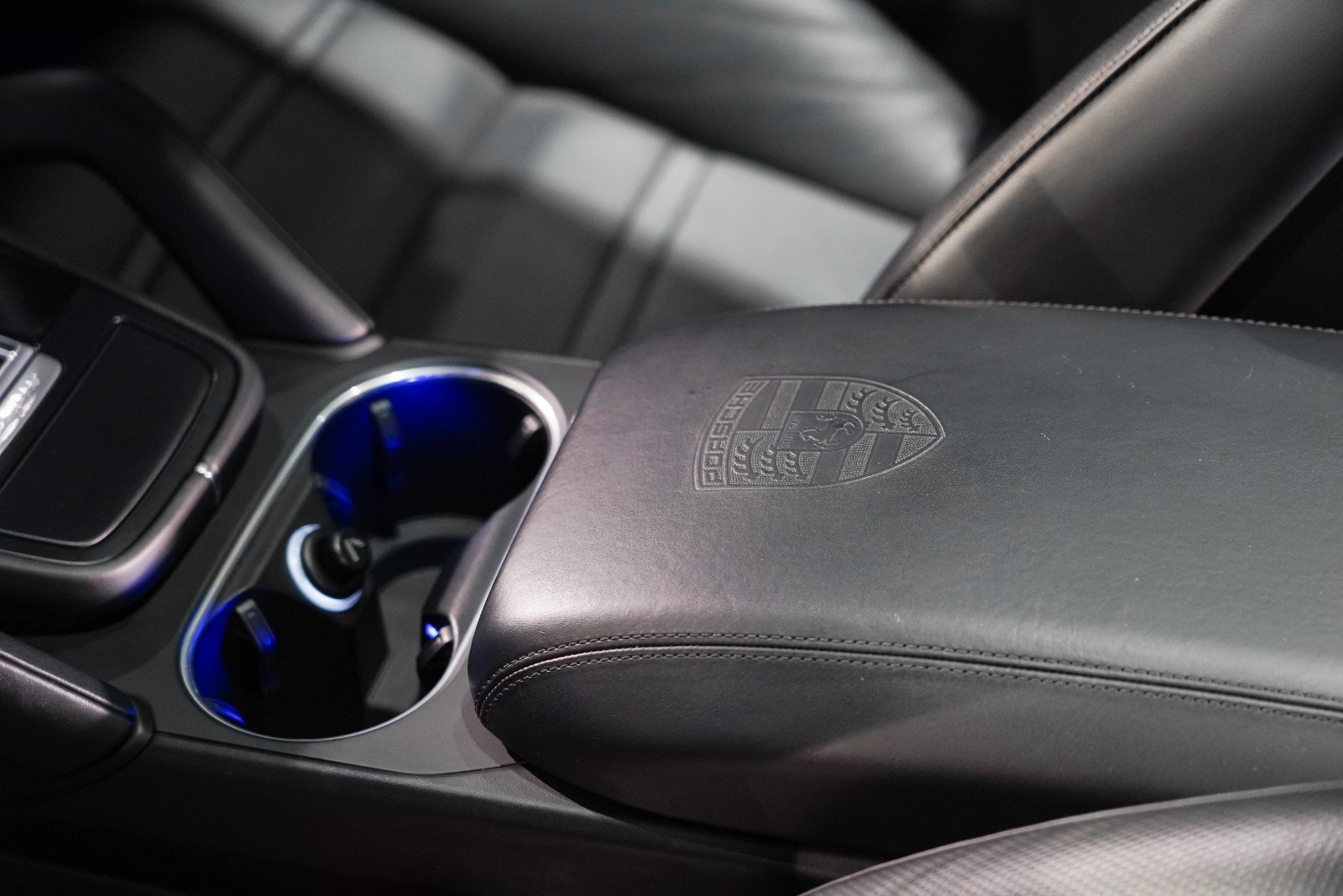 Porsche Cayenne E-Hybrid Coupé TipTronic S, 8-trins, 462ps, 2020