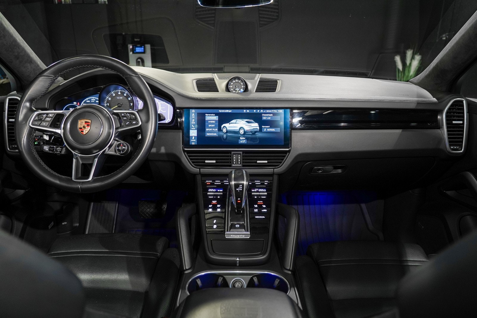 Porsche Cayenne E-Hybrid Coupé TipTronic S, 8-trins, 462ps, 2020
