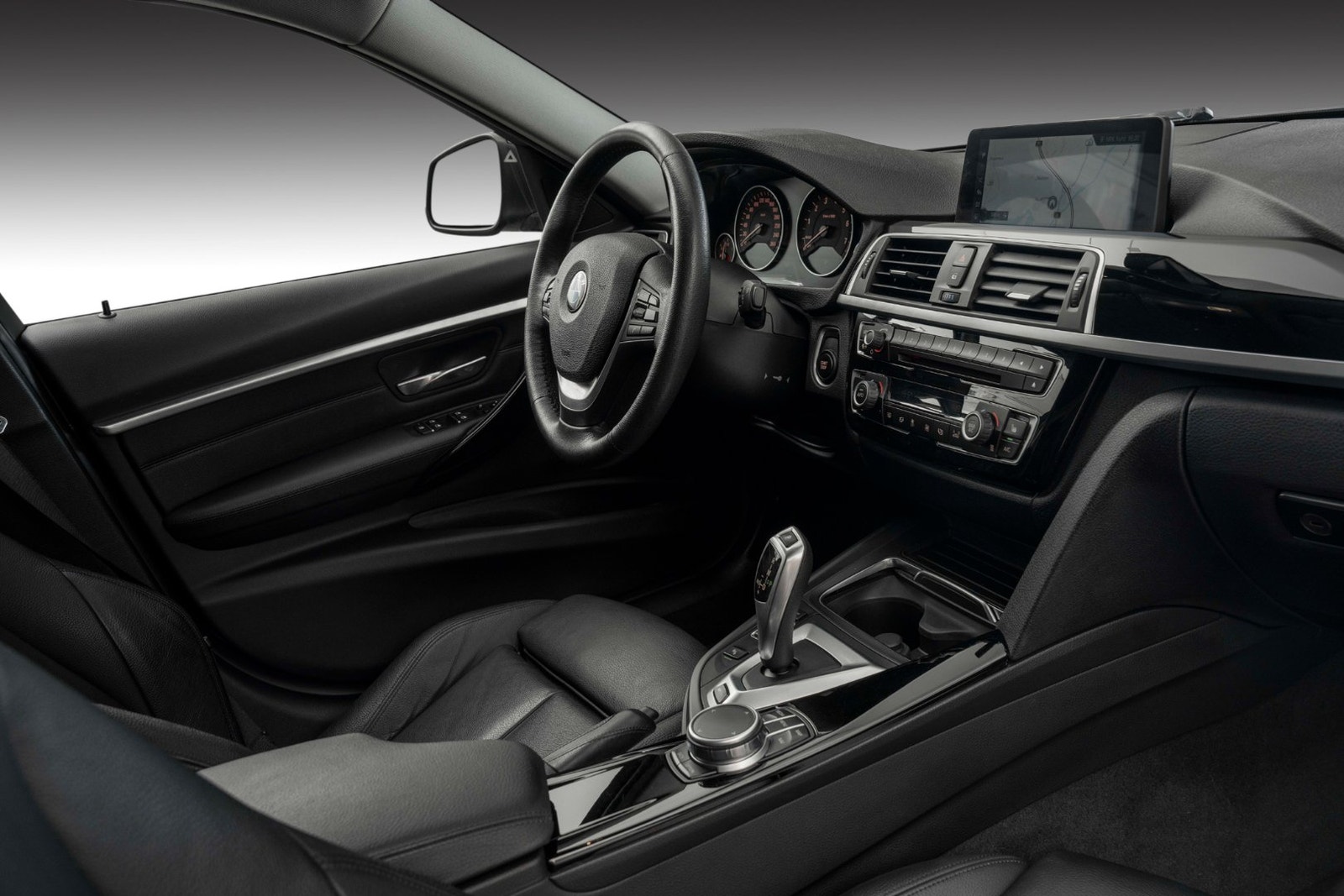 BMW 330e Sedan Steptronic, 8-trinn, 252hk, 2017