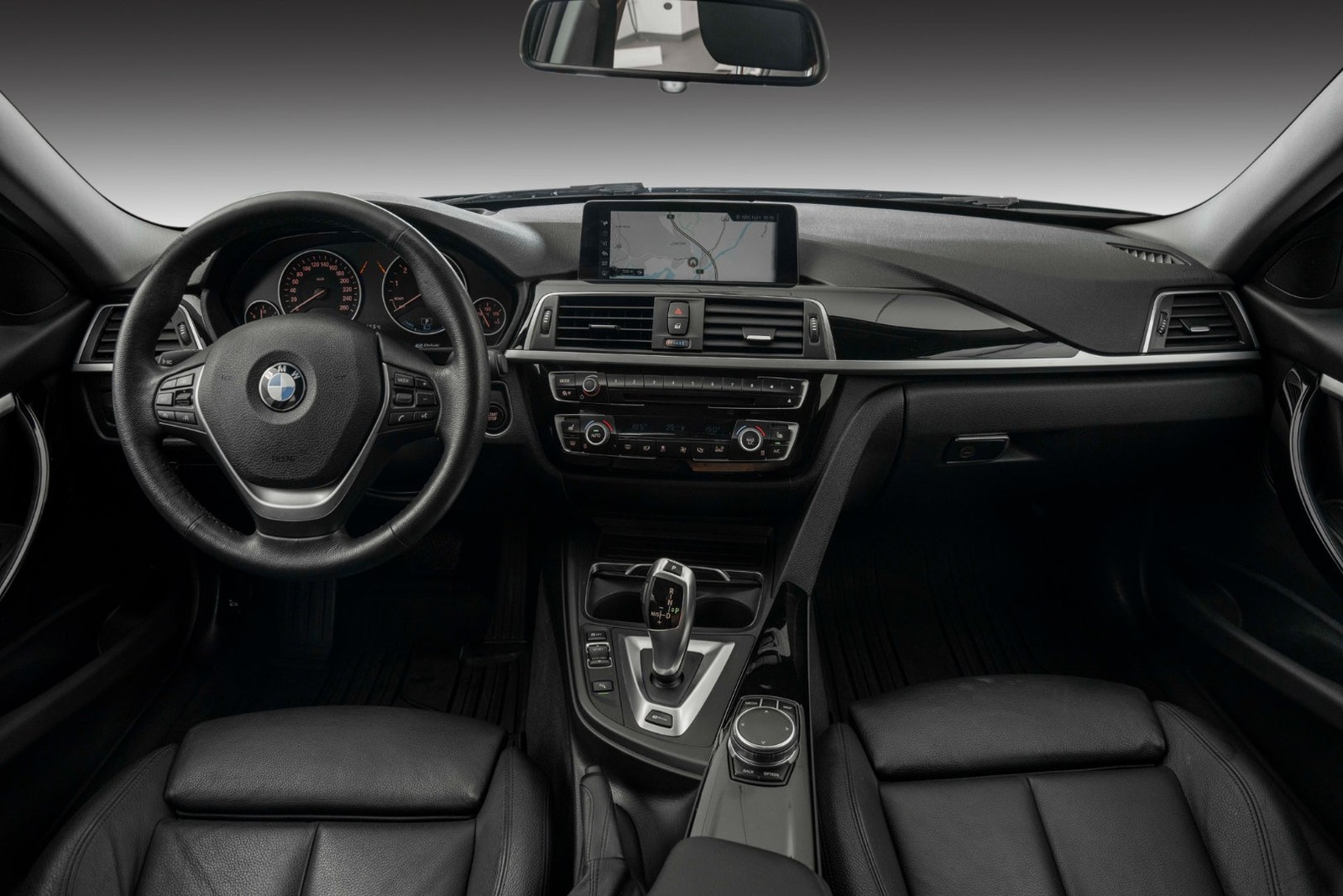 BMW 330e Sedan Steptronic, 8-trinn, 252hk, 2017