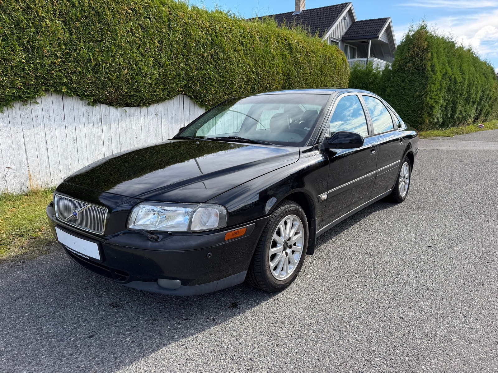 Volvo S80 2.0T Automatic, 180hp, 2001