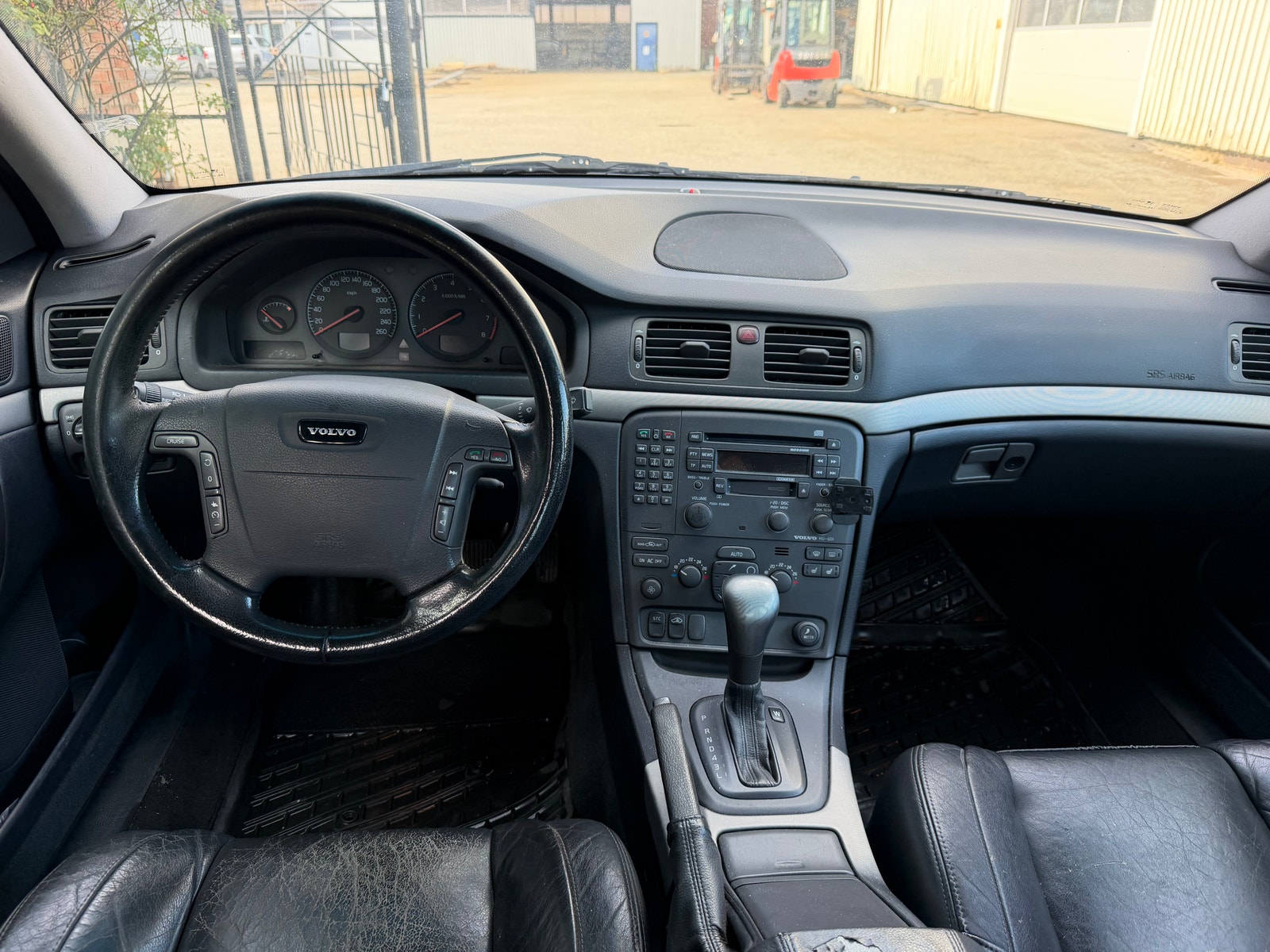 Volvo S80 2.0T Automatic, 180hp, 2001