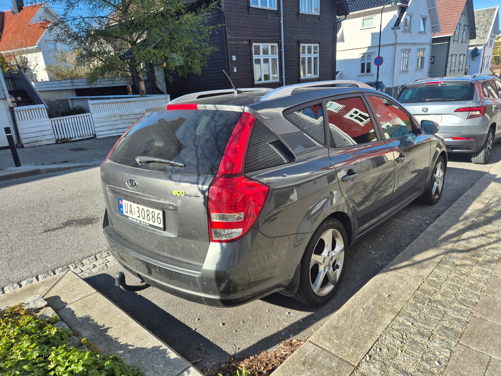 Kia cee'd_sw 1.6 CRDi Manual, 6-trins, 90ps, 2011