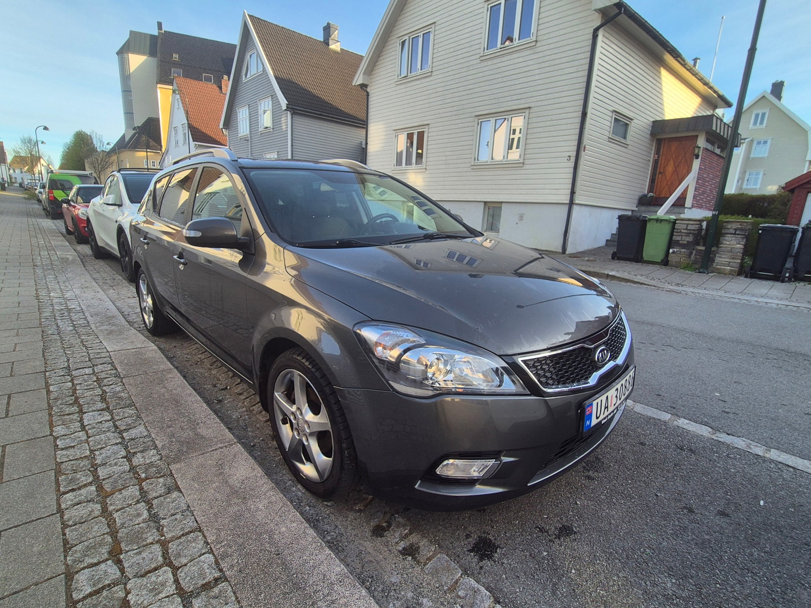 Kia cee'd_sw 1.6 CRDi Manual, 6-trins, 90ps, 2011