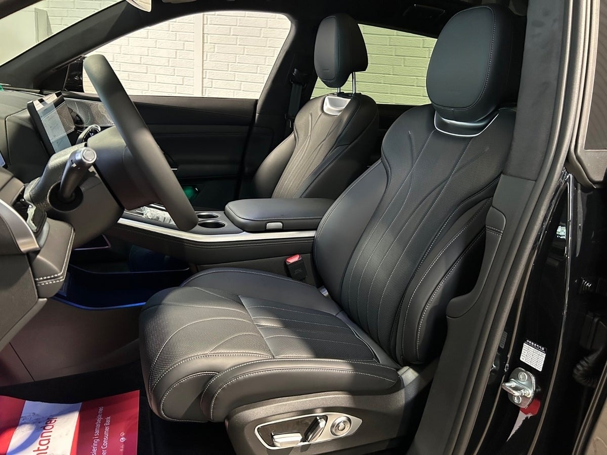 XPENG G9 Performance, 575ps, 2026