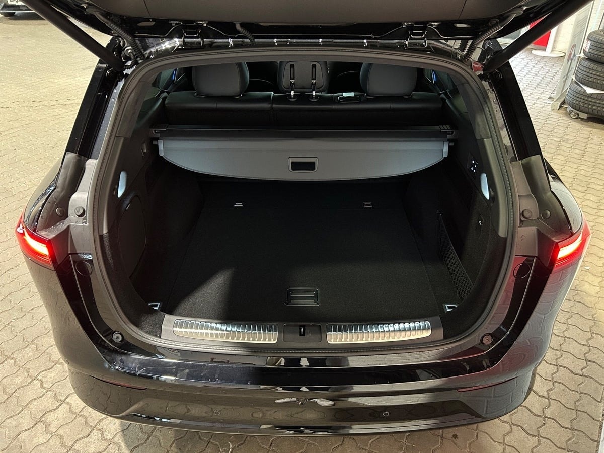 XPENG G9 Performance, 575ps, 2026