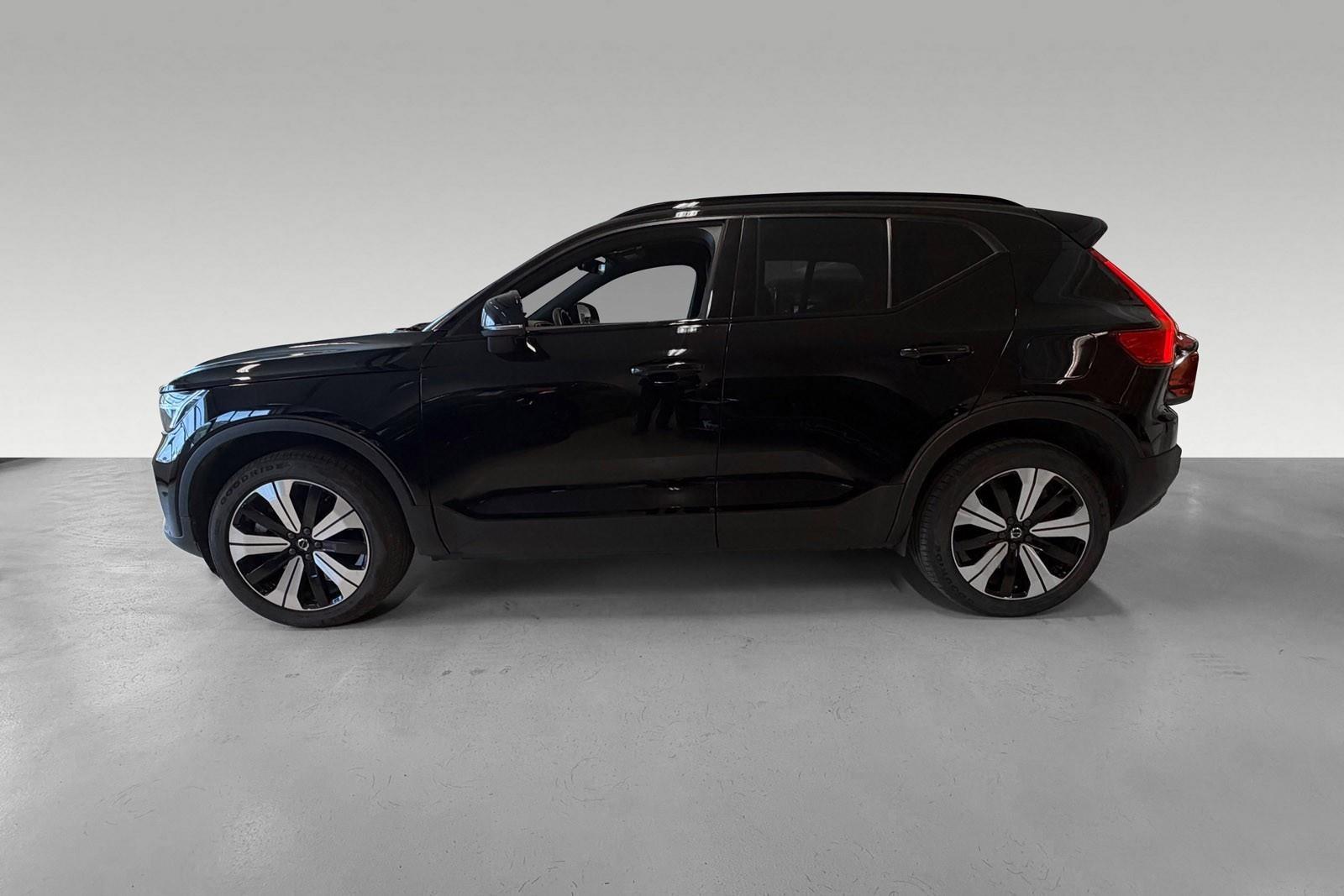 Volvo XC40 Recharge Twin, 408hk, 2023
