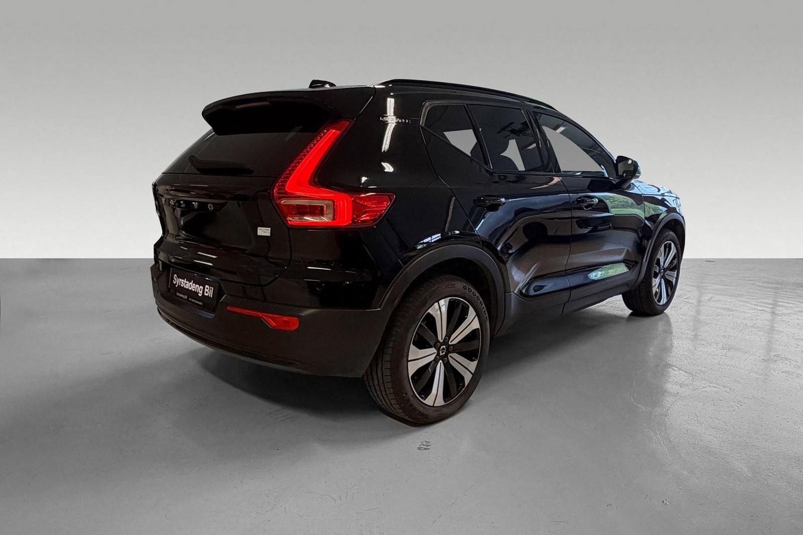 Volvo XC40 Recharge Twin, 408hk, 2023