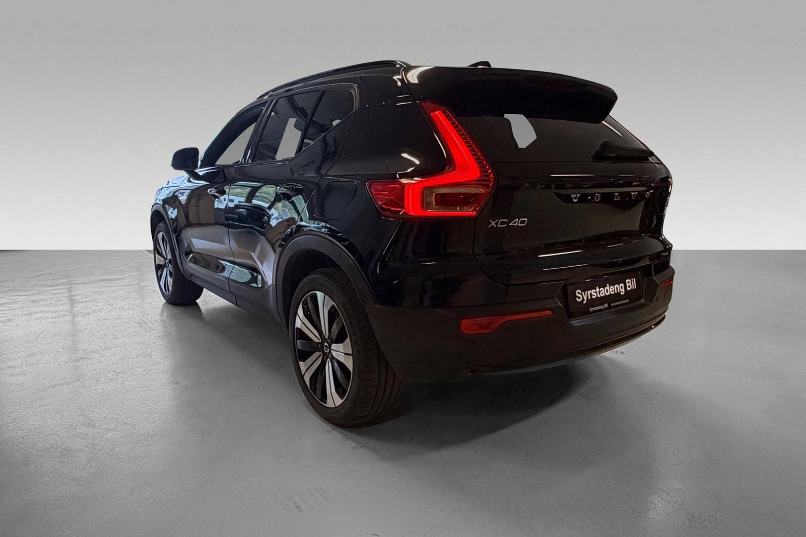 Volvo XC40 Recharge Twin, 408hk, 2023