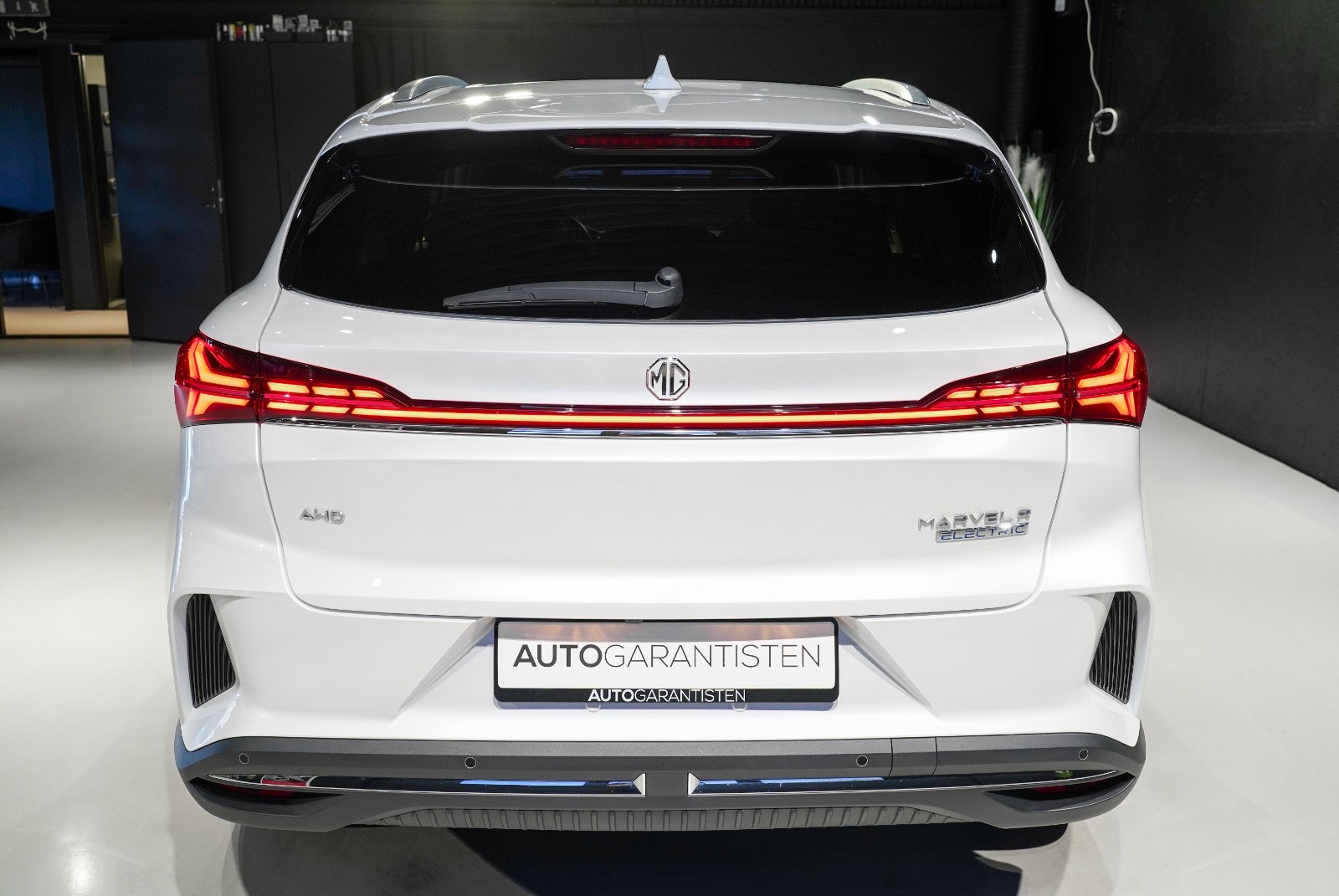 MG Marvel R Performance Automatisk, 288hk, 2024