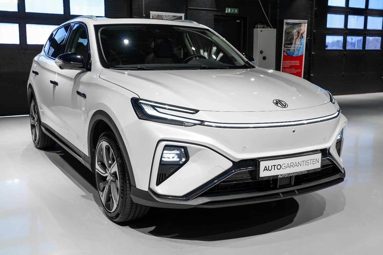 MG Marvel R Performance Automatisk, 288hk, 2024
