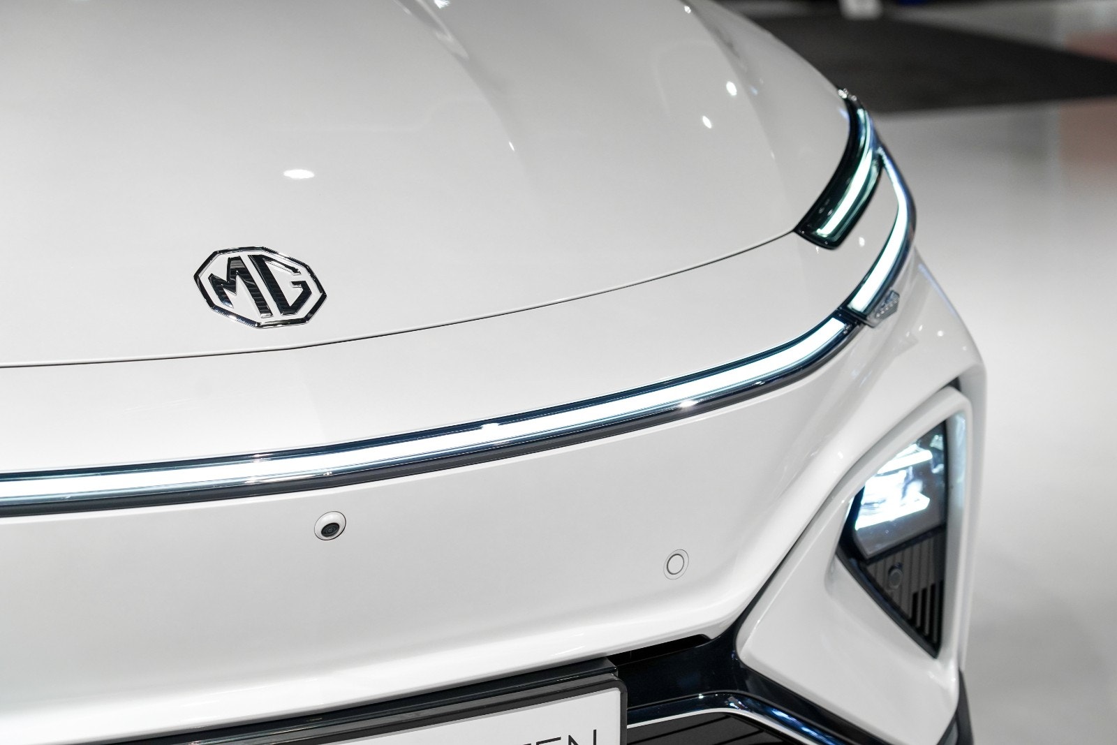 MG Marvel R Performance Automatisk, 288hk, 2024