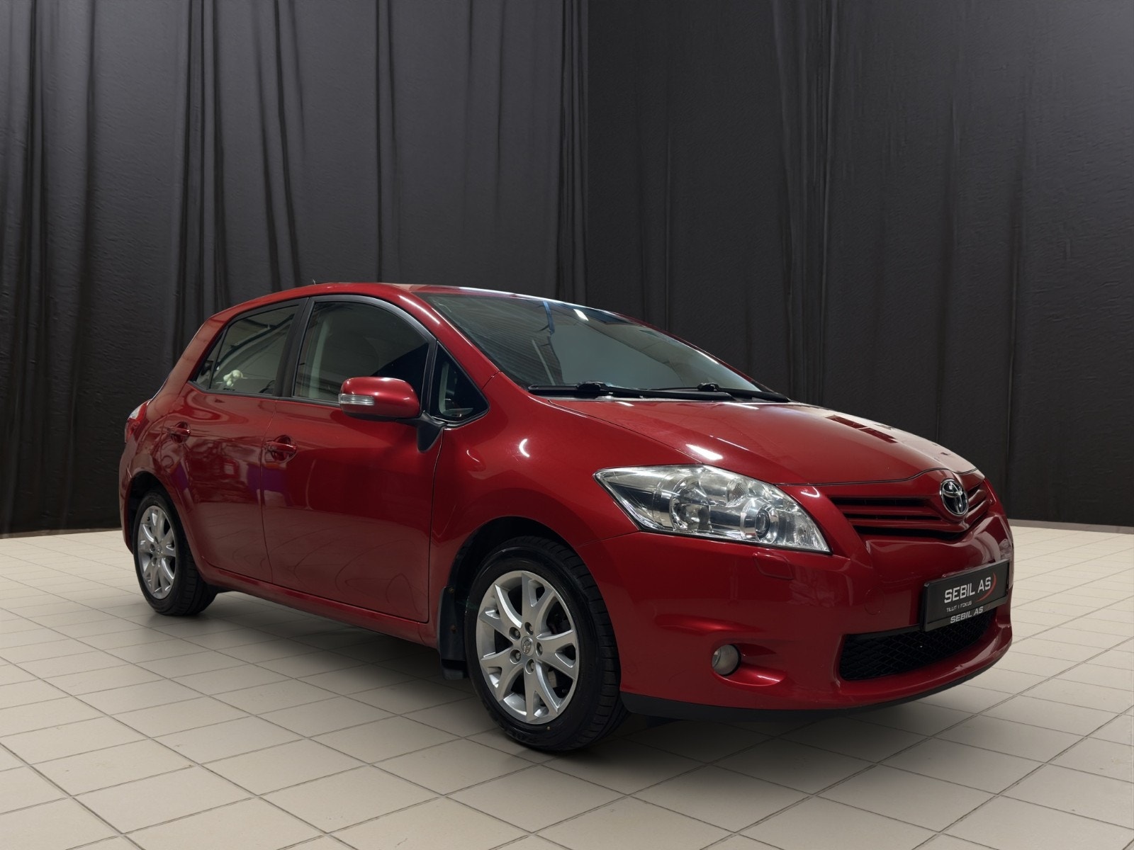 Toyota Auris 5-door 1.6 Valvematic MultiMode, 6-trins, 132ps, 2012