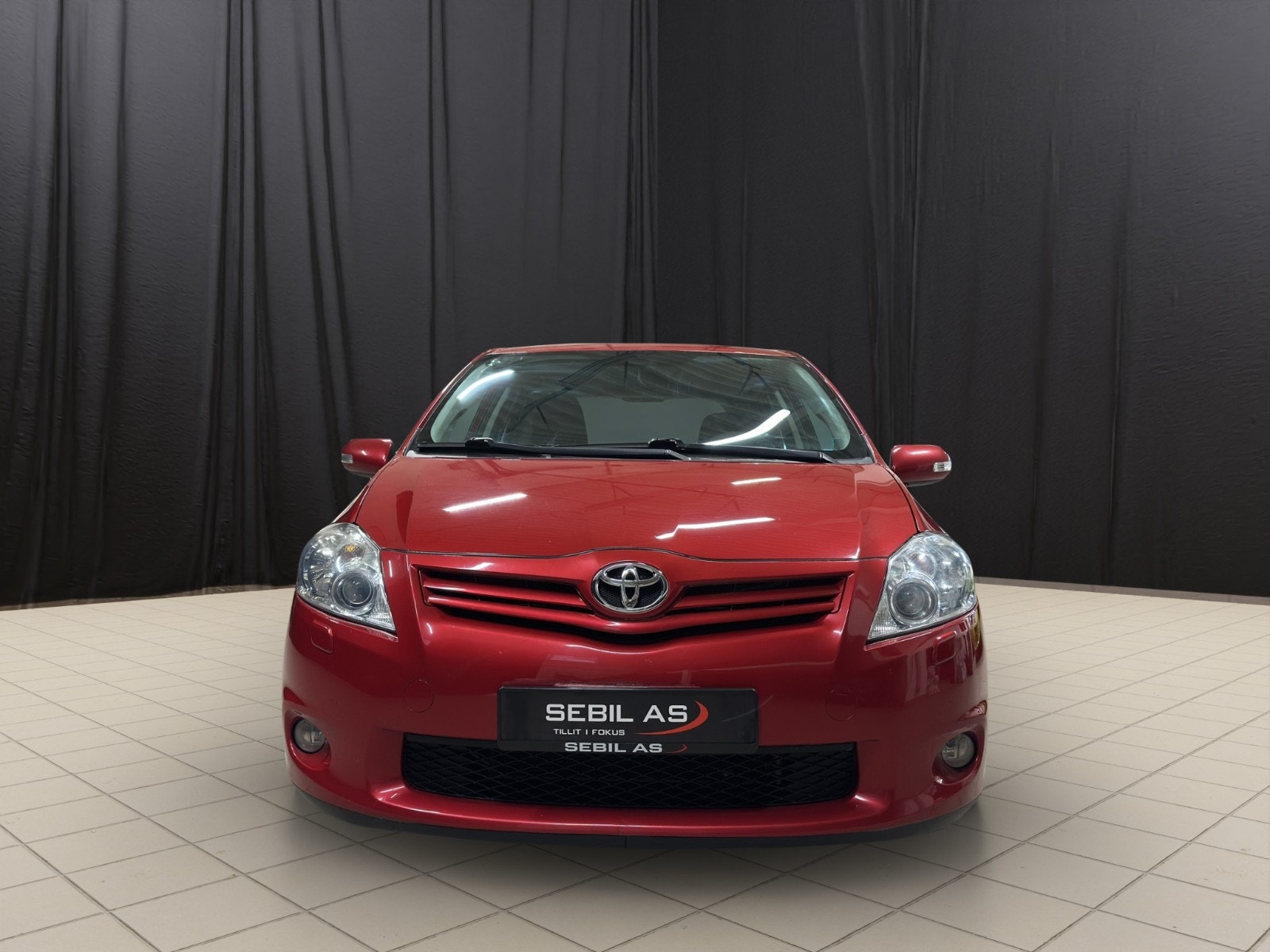 Toyota Auris 5-door 1.6 Valvematic MultiMode, 6-trins, 132ps, 2012