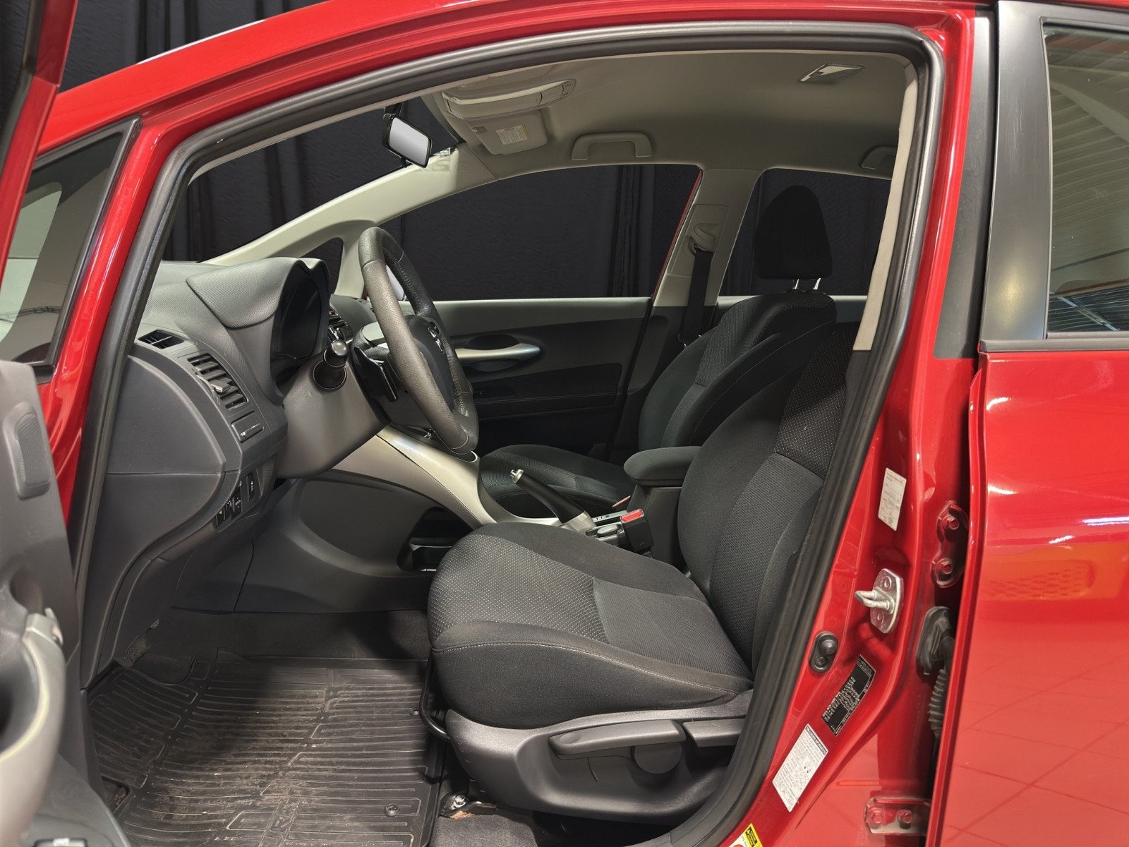 Toyota Auris 5-door 1.6 Valvematic MultiMode, 6-trins, 132ps, 2012