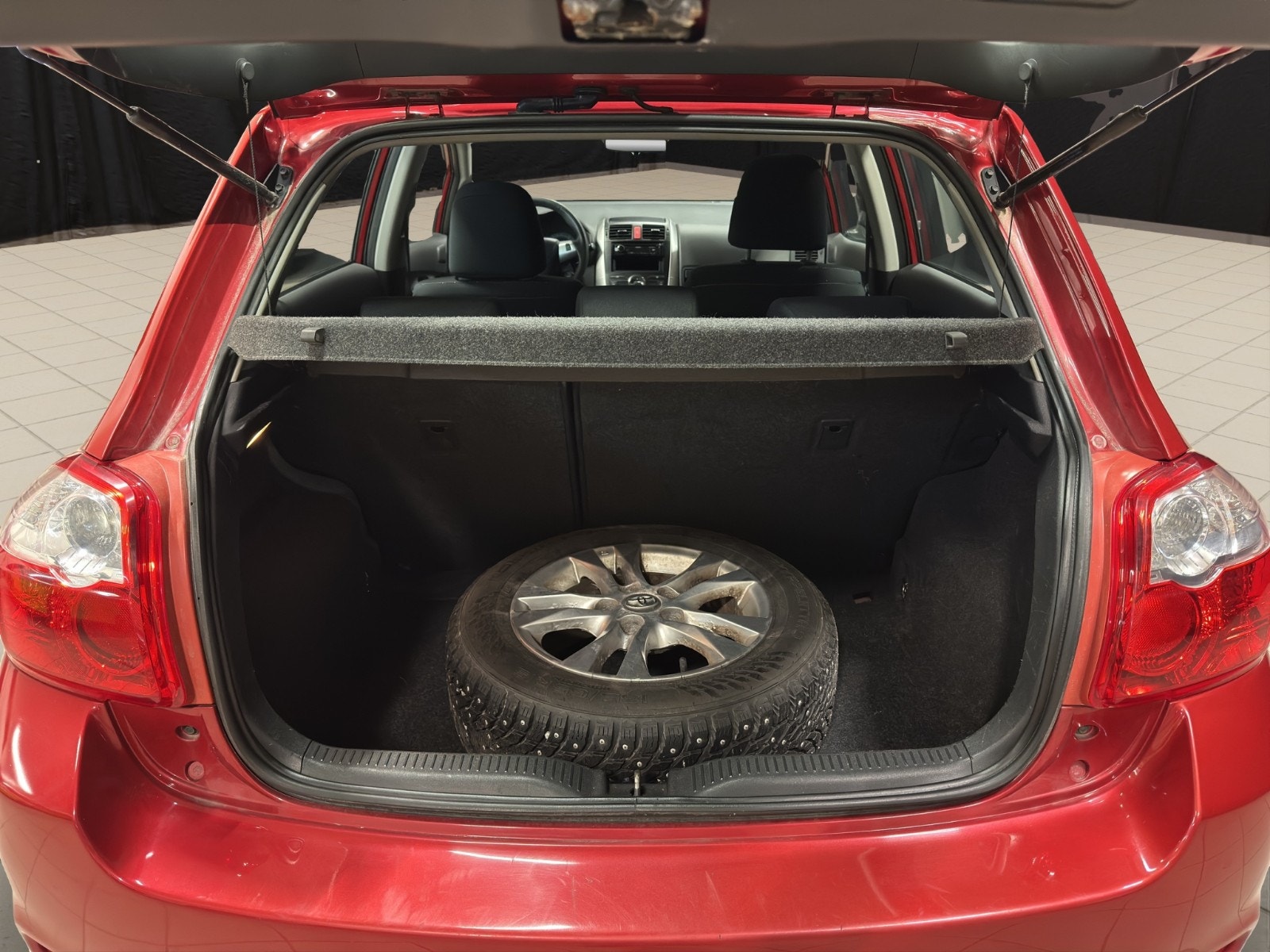 Toyota Auris 5-door 1.6 Valvematic MultiMode, 6-trins, 132ps, 2012