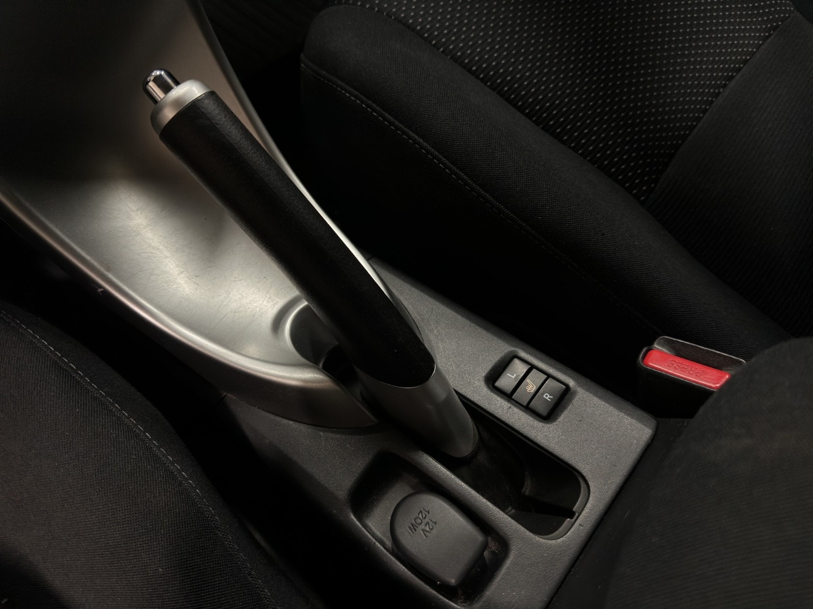 Toyota Auris 5-door 1.6 Valvematic MultiMode, 6-trins, 132ps, 2012