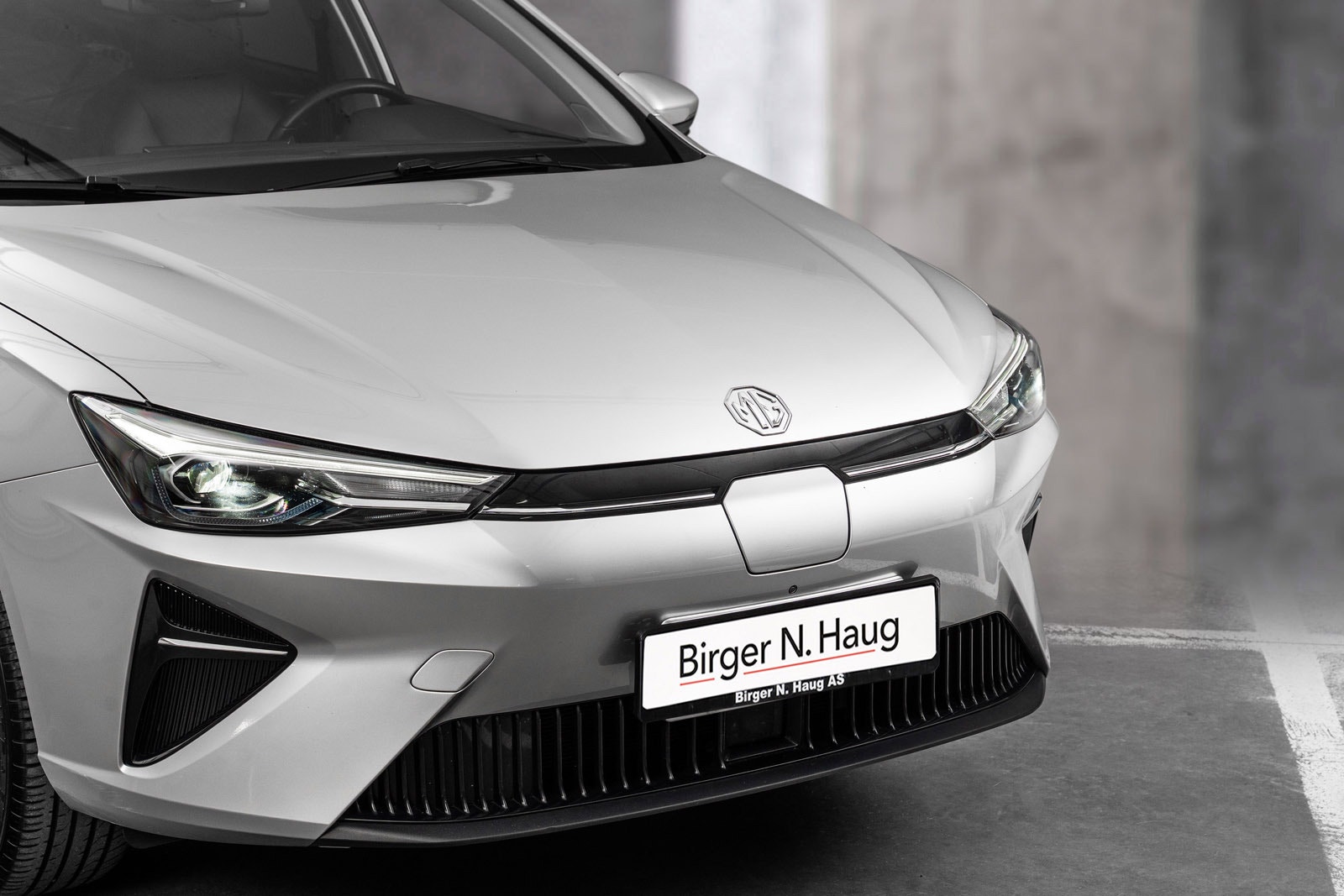 MG 5 Long Range 61.1 kWh, 156hp, 2024