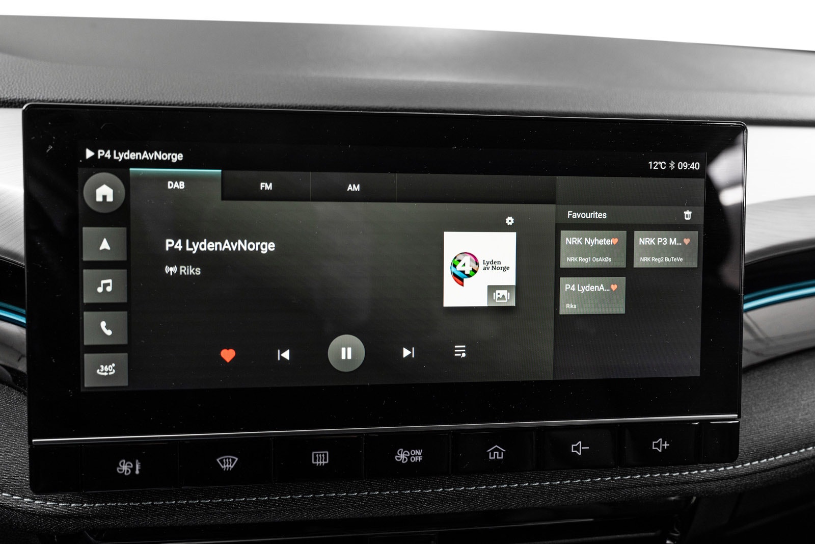 MG 5 Long Range 61.1 kWh, 156hp, 2024