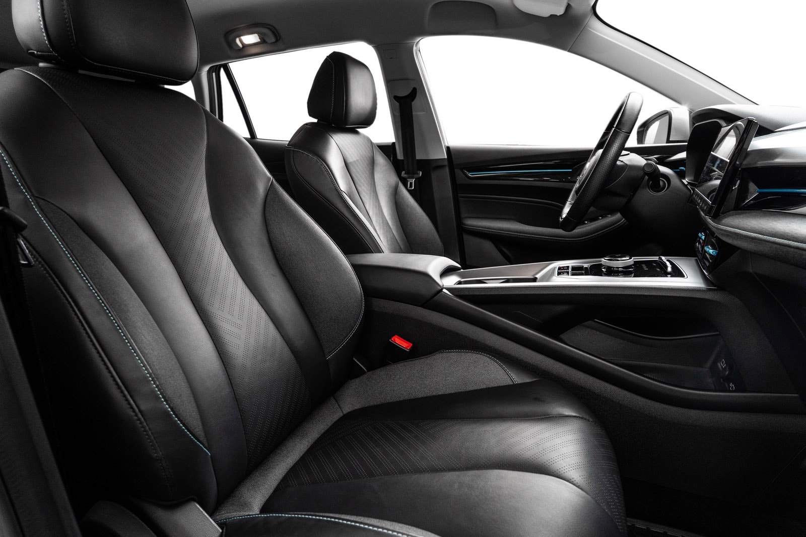MG 5 Long Range 61.1 kWh, 156hp, 2024