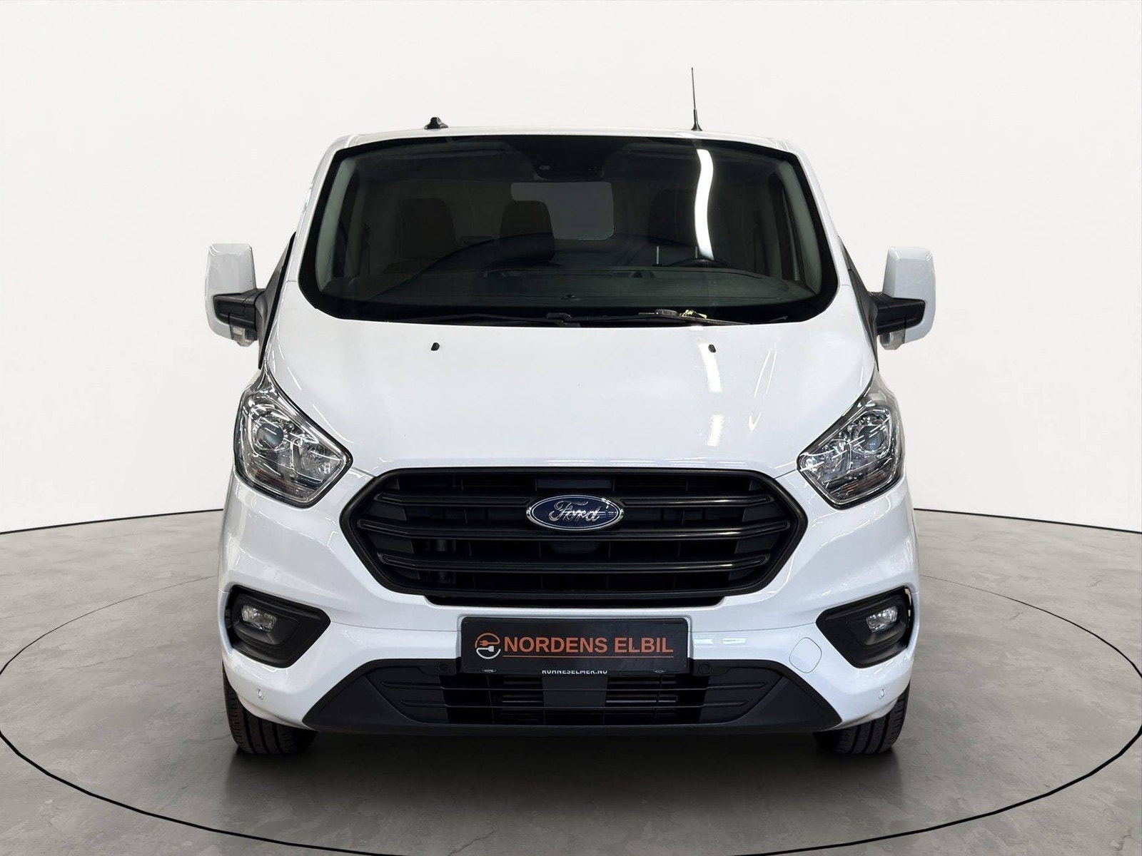 Ford Transit Custom 340 2.0 EcoBlue Manual, 130hp, 2023