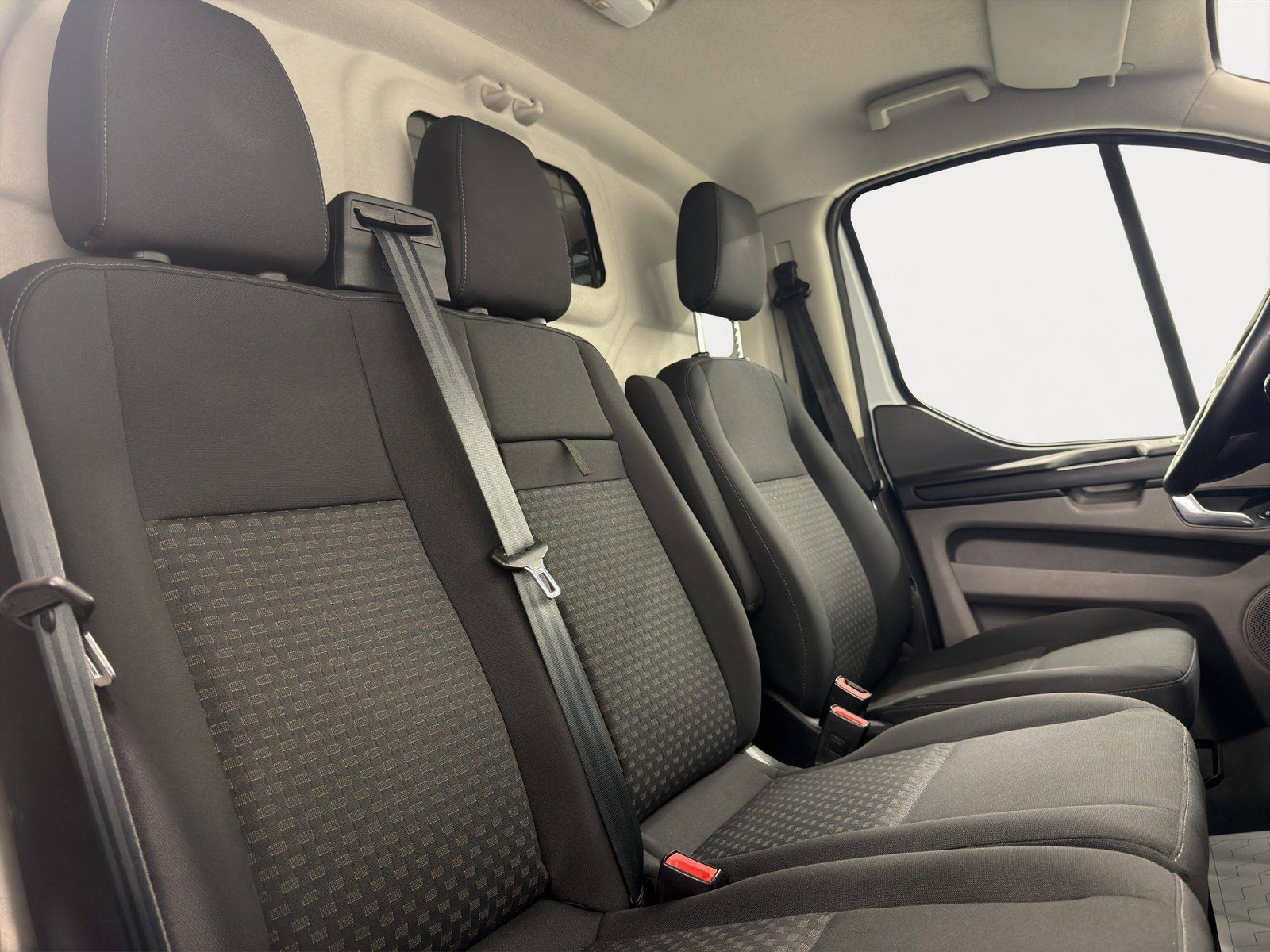 Ford Transit Custom 340 2.0 EcoBlue Manual, 130hp, 2023