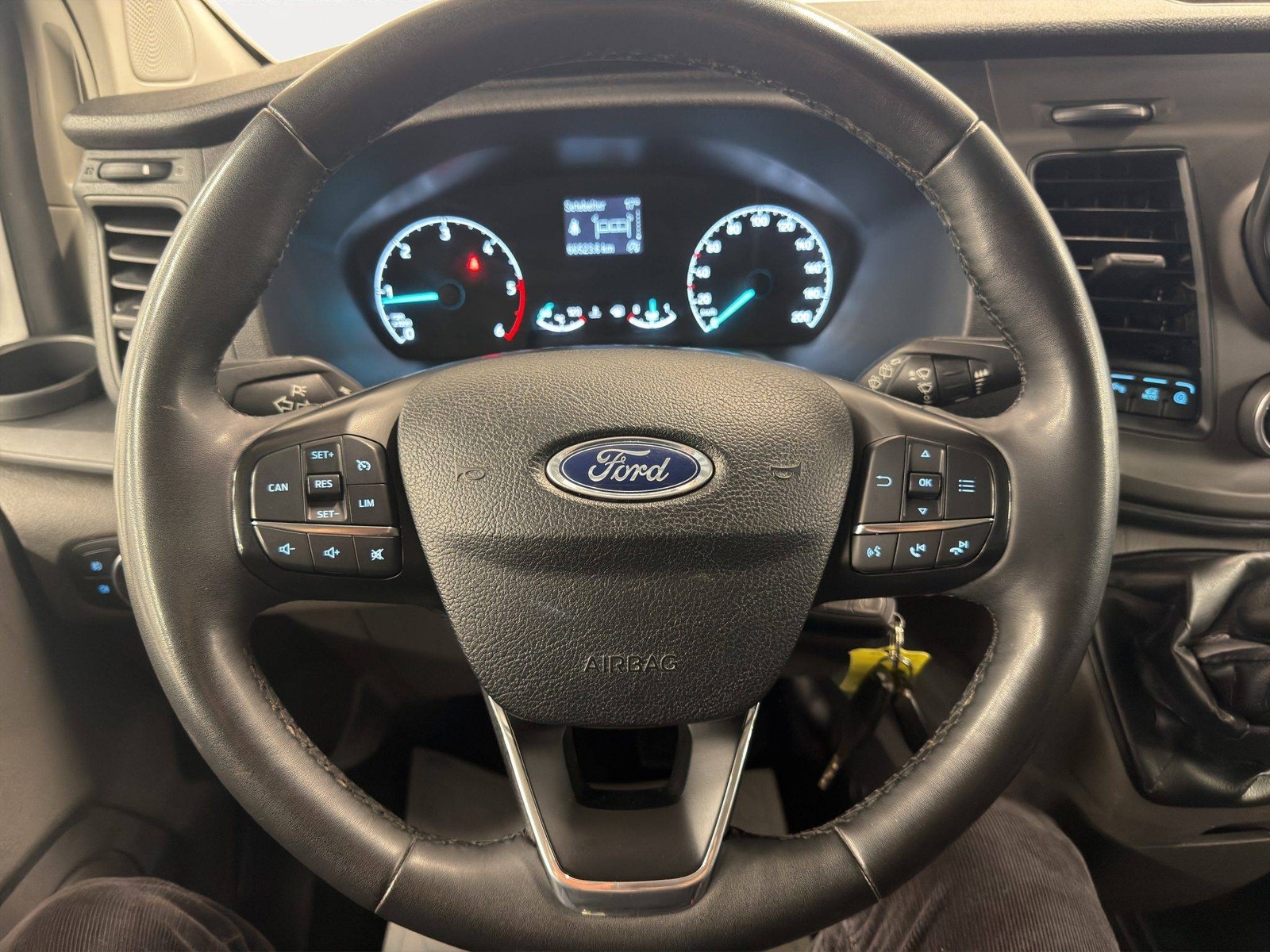 Ford Transit Custom 340 2.0 EcoBlue Manual, 130hp, 2023