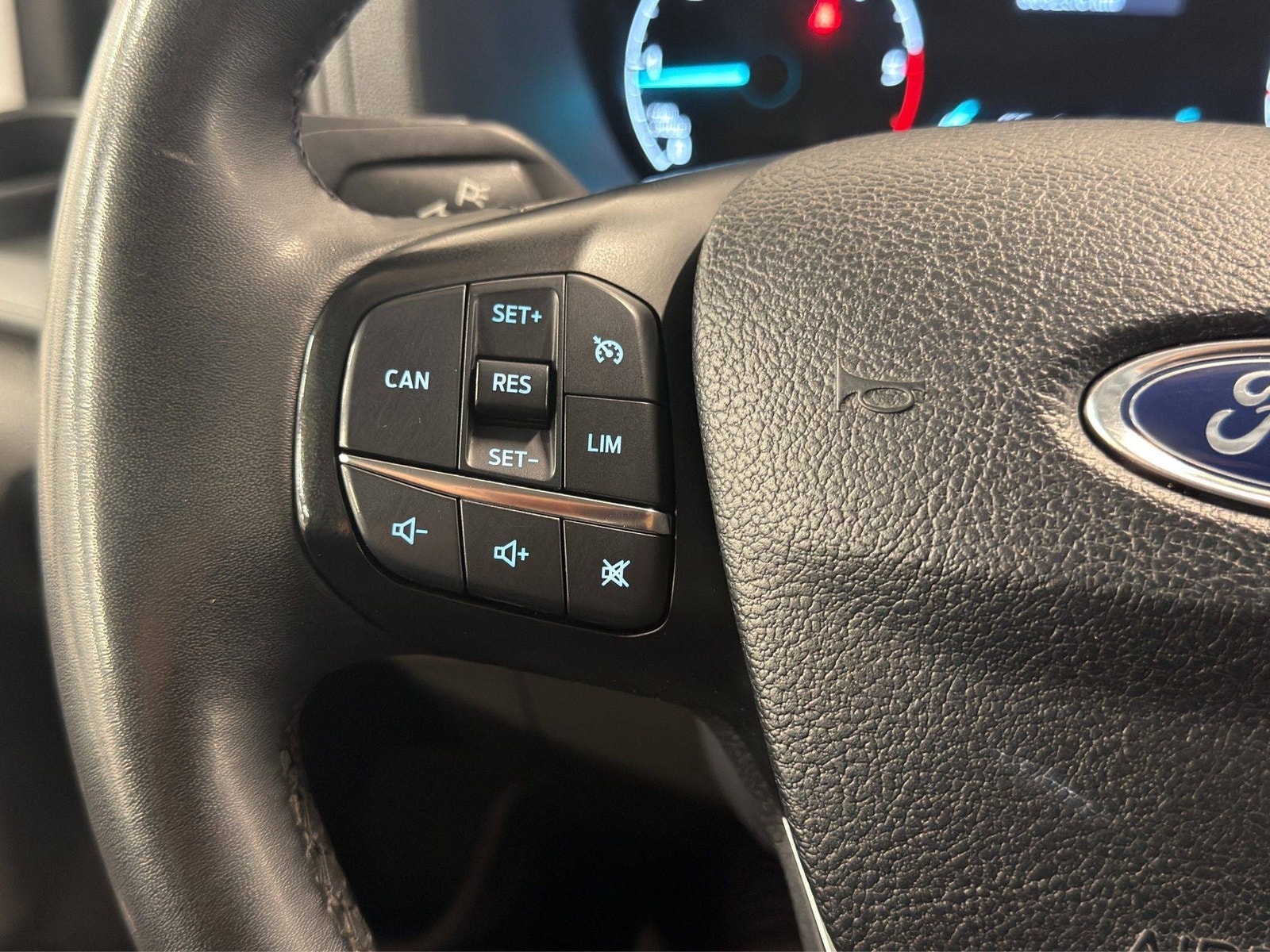 Ford Transit Custom 340 2.0 EcoBlue Manual, 130hp, 2023