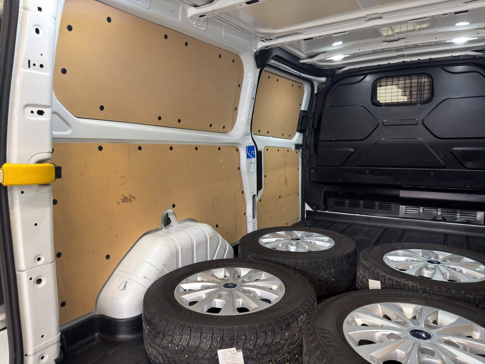 Ford Transit Custom 340 2.0 EcoBlue Manual, 130hp, 2023