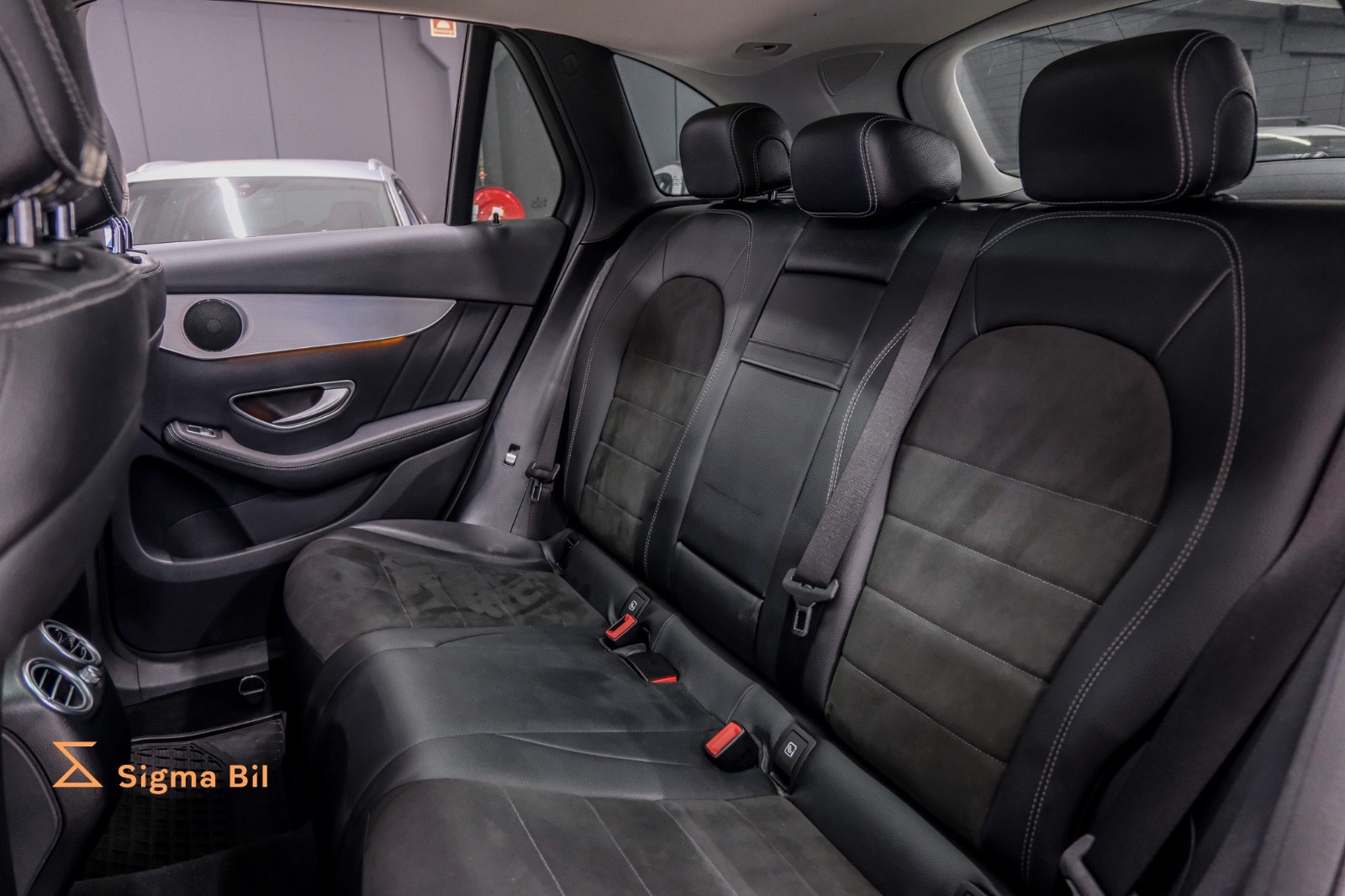 Mercedes-Benz GLC 350 e 4MATIC 7G-Tronic Plus, 327hp, 2017
