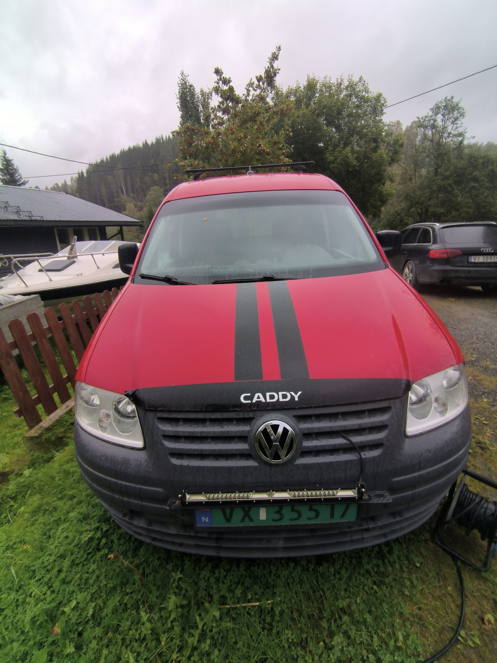 Volkswagen Caddy Combi 1.9 TDI DPF 4Motion 8v Manual, 105hp, 2010