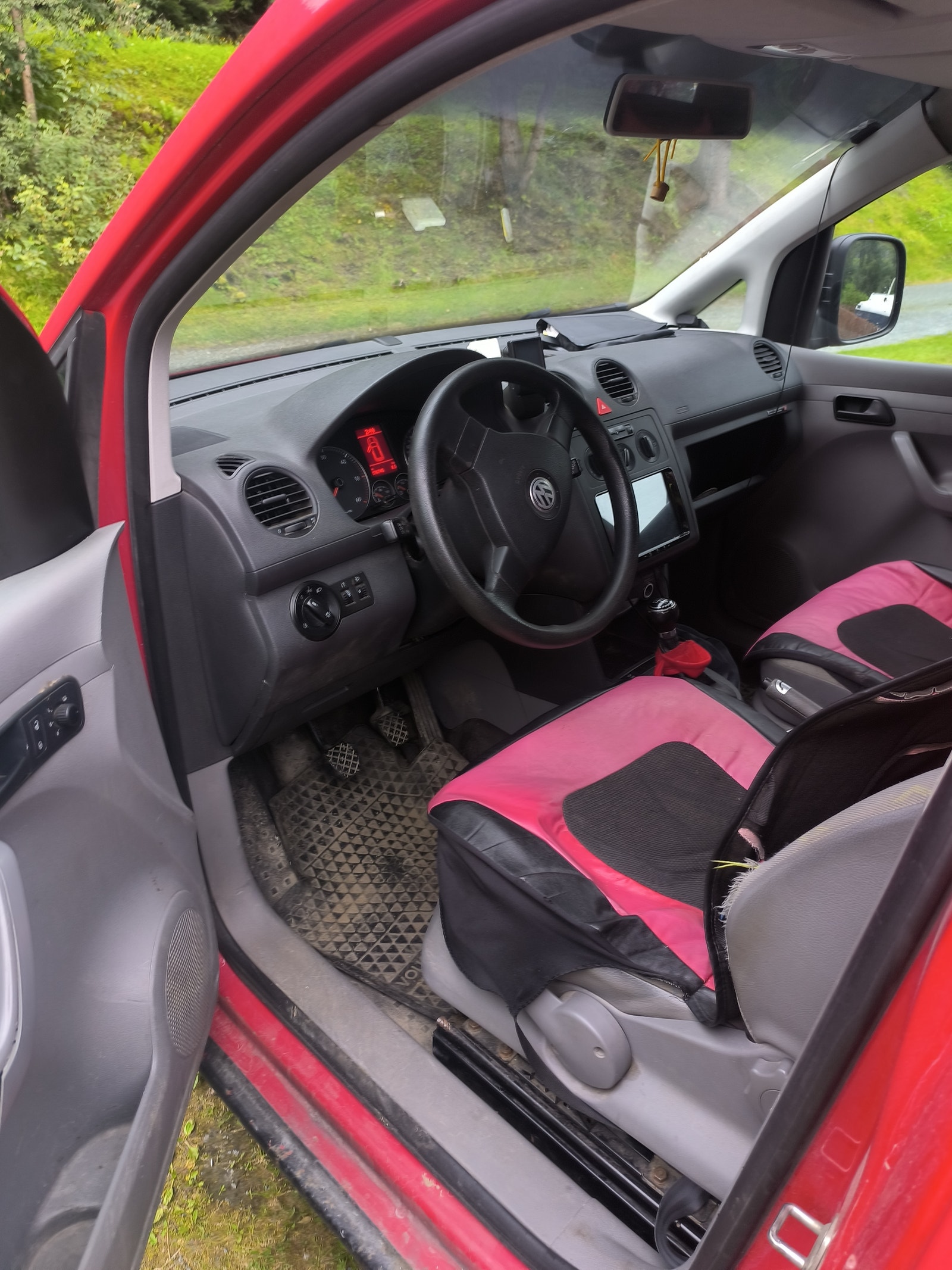 Volkswagen Caddy Combi 1.9 TDI DPF 4Motion 8v Manual, 105hp, 2010