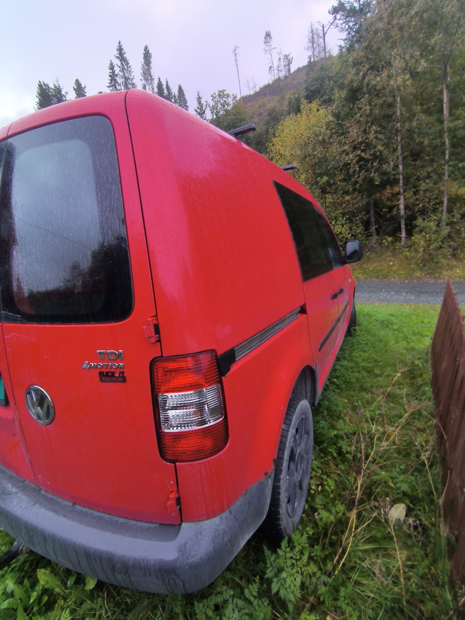 Volkswagen Caddy Combi 1.9 TDI DPF 4Motion 8v Manual, 105hp, 2010