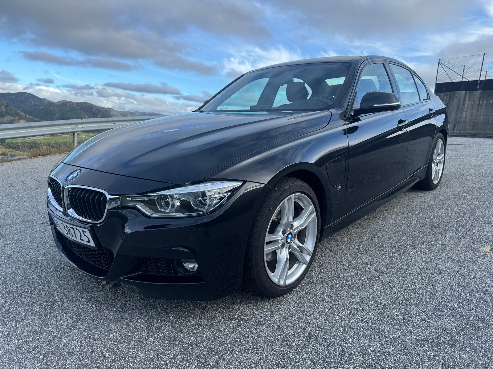 BMW 330e Sedan Steptronic, 252hp, 2018