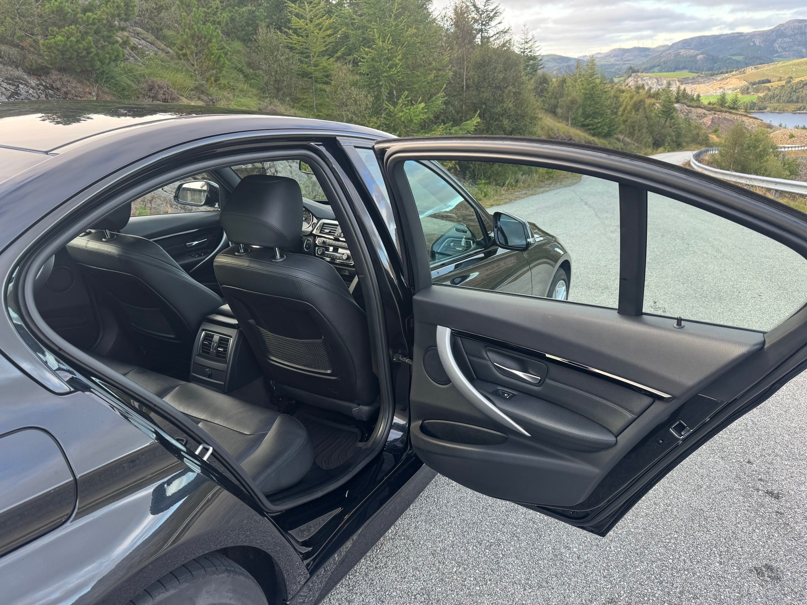 BMW 330e Sedan Steptronic, 252hp, 2018