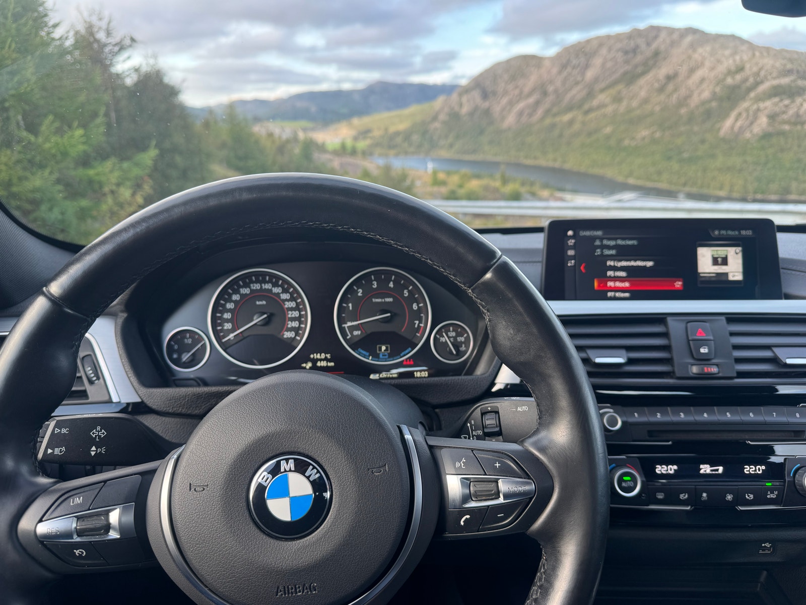 BMW 330e Sedan Steptronic, 252hp, 2018
