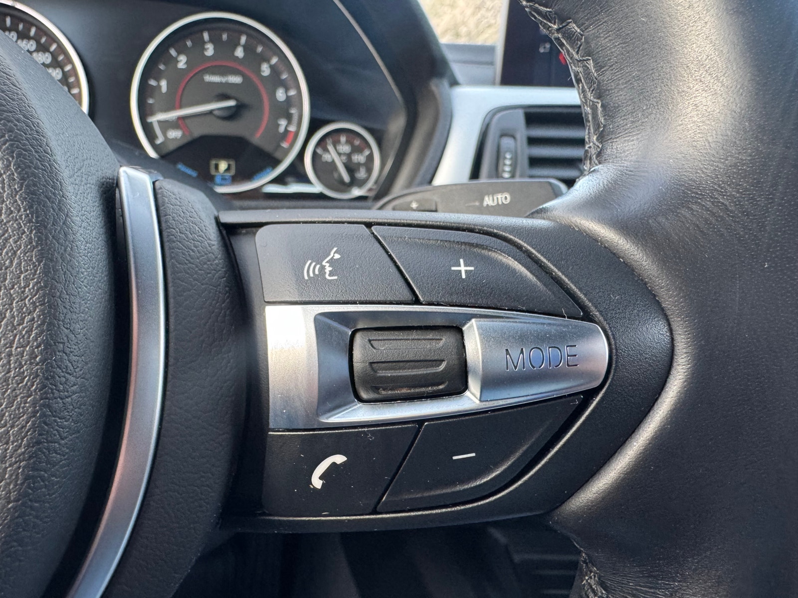 BMW 330e Sedan Steptronic, 252hp, 2018