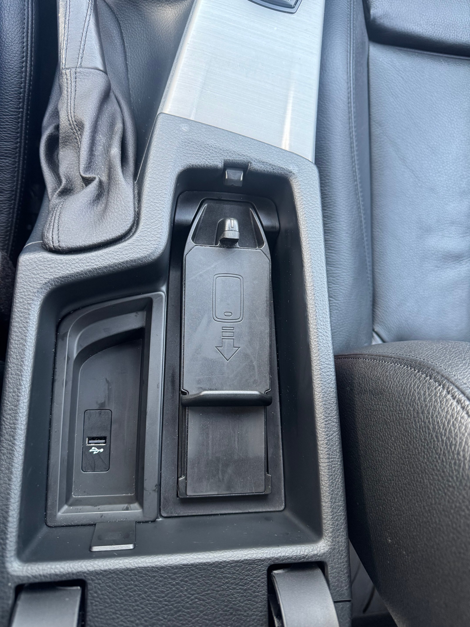 BMW 330e Sedan Steptronic, 252hp, 2018