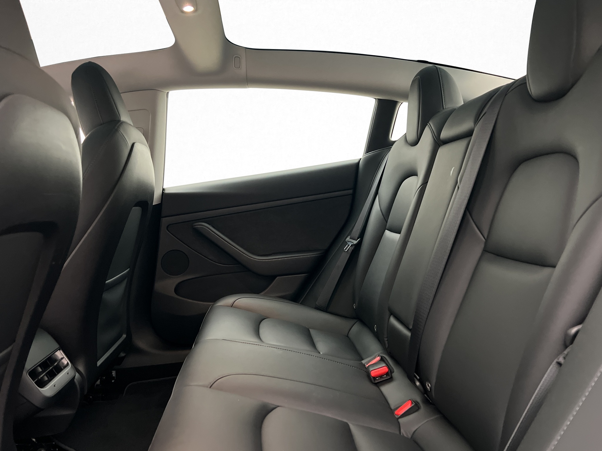 Tesla Model 3 Long Range AWD, 498ps, 2023