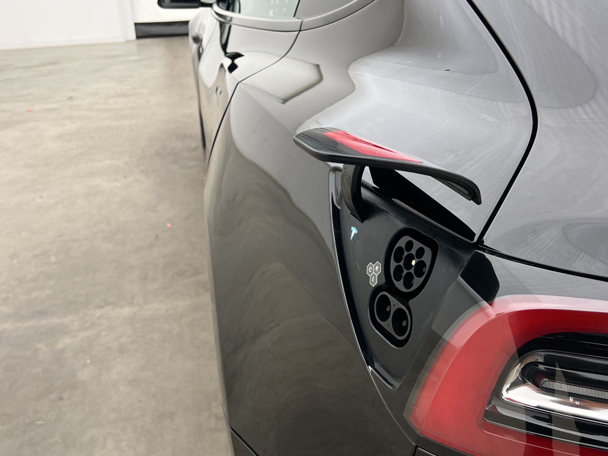 Tesla Model 3 Long Range AWD, 498ps, 2023