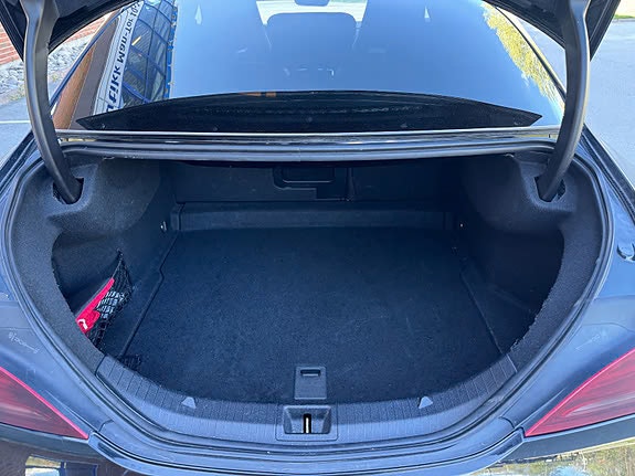 Mercedes-Benz CLA 180 7G-DCT, 122hp, 2014