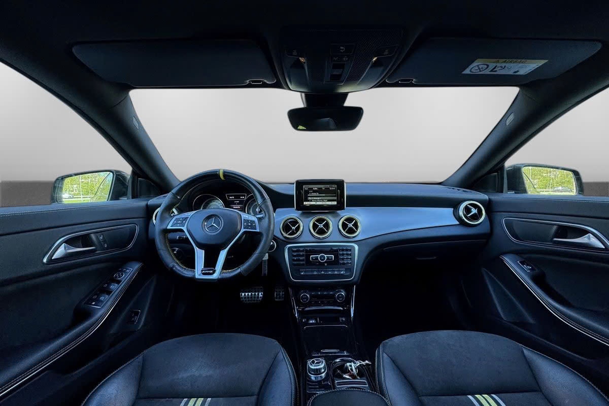 Mercedes-Benz CLA 180 7G-DCT, 122hp, 2014